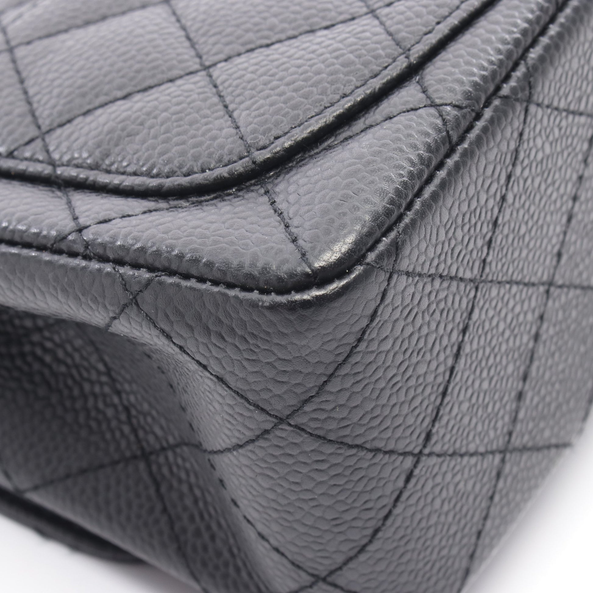 ミニマトラッセ チェーンショルダーバッグ キャビアスキン ブラック シルバー金具 シャネル バッグ CHANEL