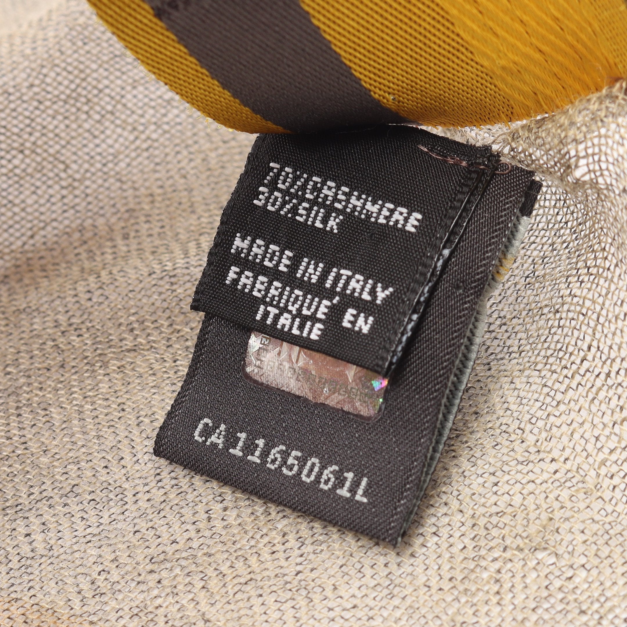 フェンディ FENDI ストール 衣料品 シルク カシミヤ レディース ブラウン系 / マルチカラー 【中古】 ストール ショール ストライプ カシミヤ シルク ブラウン マルチカラー