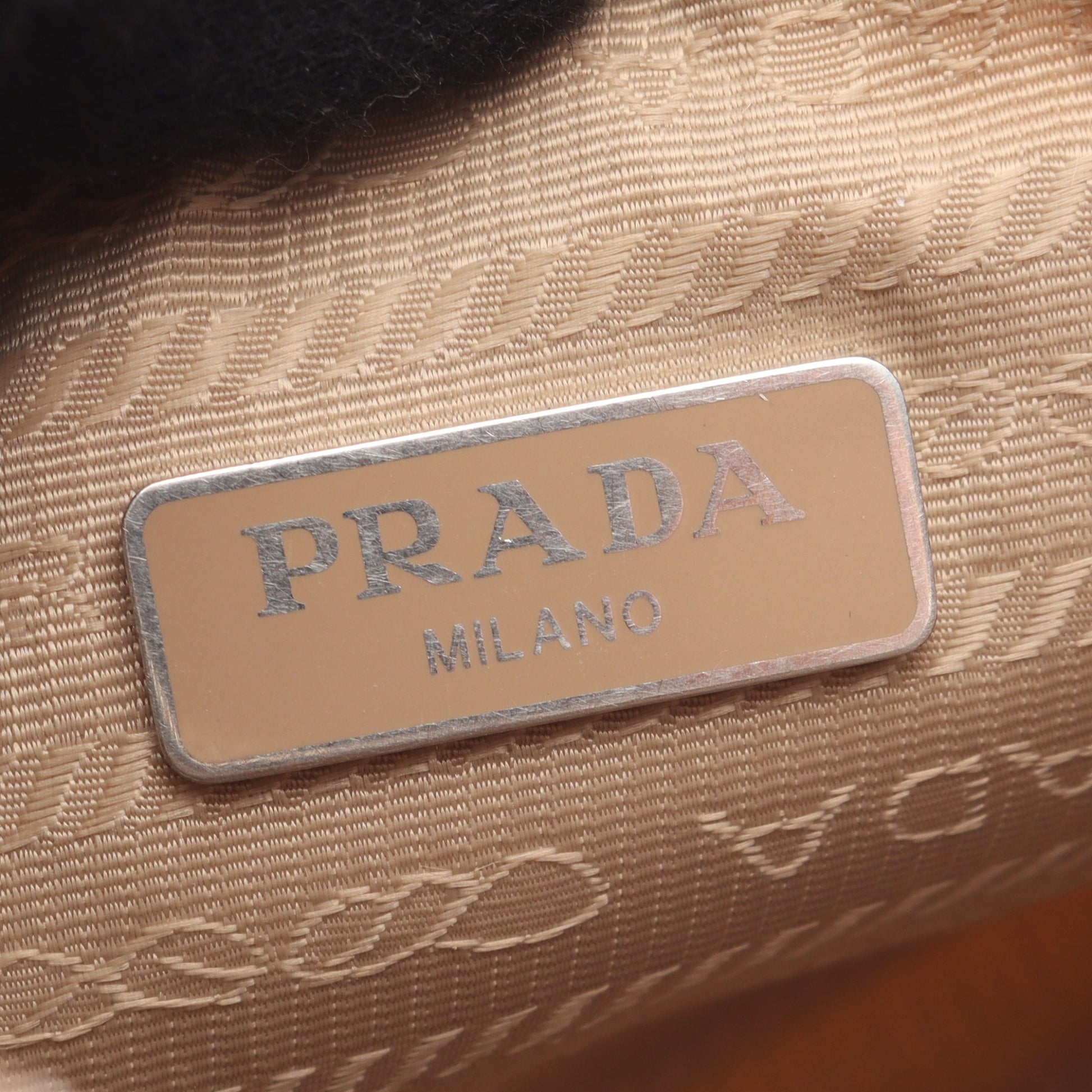 Re-Edition 2005 チェーンショルダーバッグ ナイロン レザー ベージュ プラダ バッグ PRADA