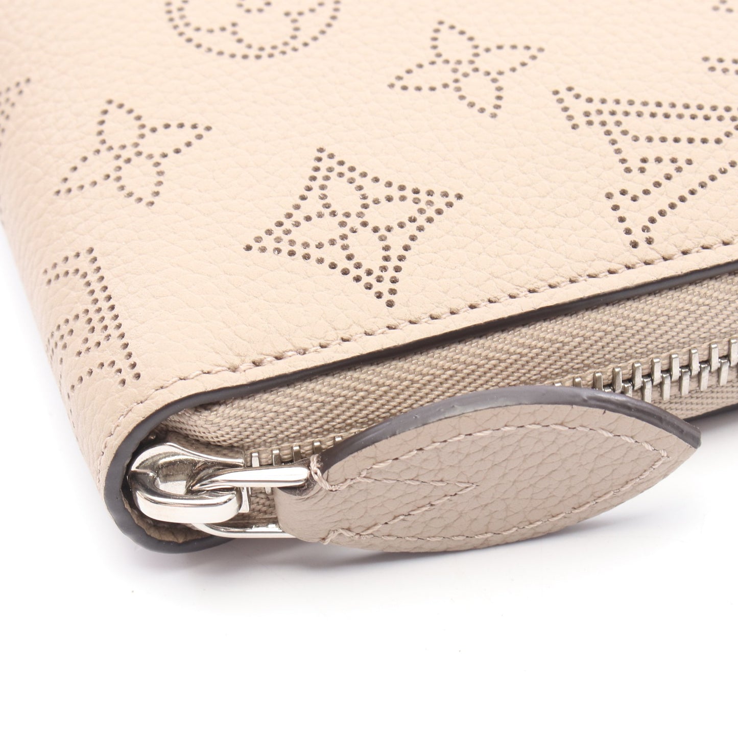 ジッピーウォレット マヒナ ガレ ラウンドファスナー長財布 レザー グレーベージュ ルイヴィトン 財布・小物 LOUIS VUITTON