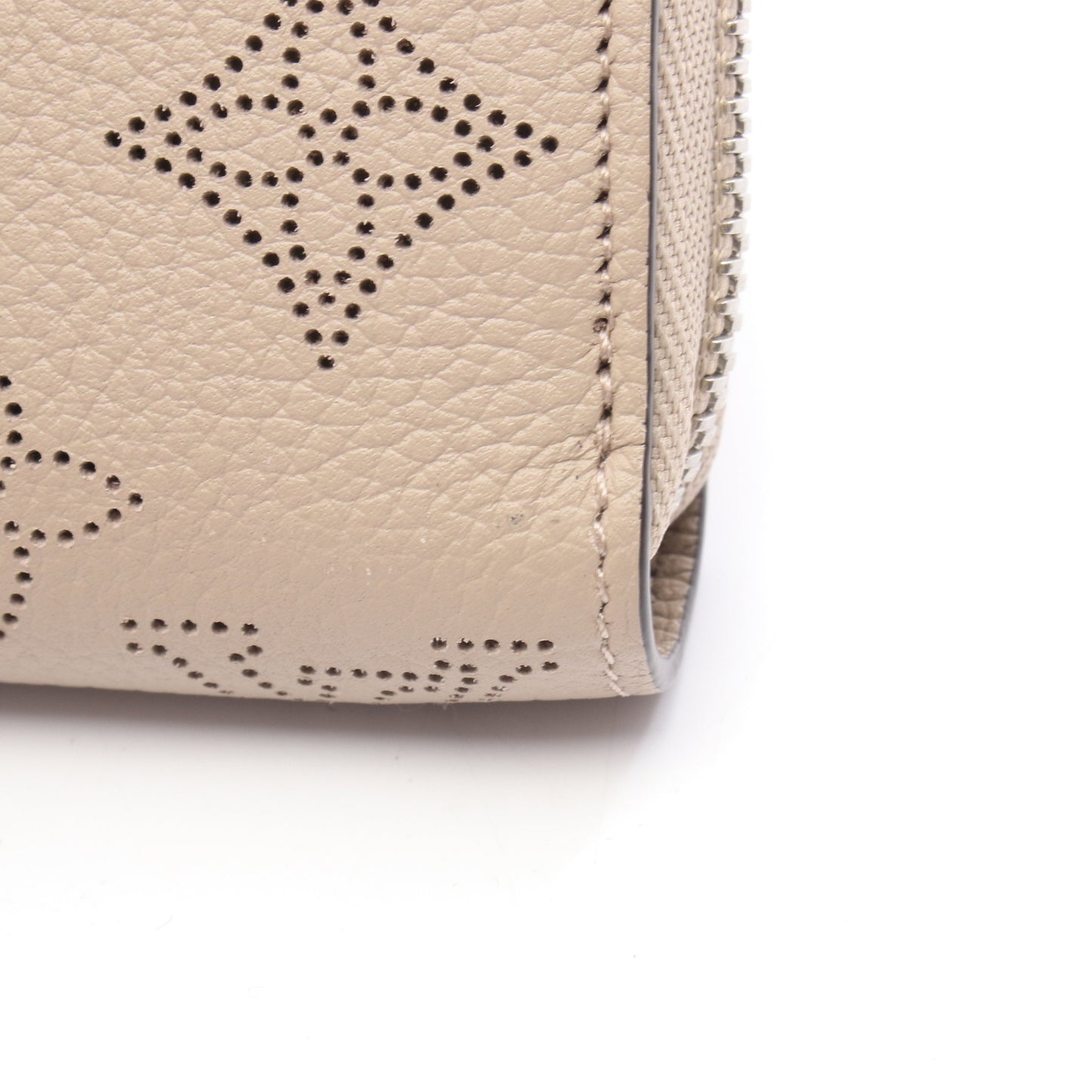 ジッピーウォレット マヒナ ガレ ラウンドファスナー長財布 レザー グレーベージュ ルイヴィトン 財布・小物 LOUIS VUITTON