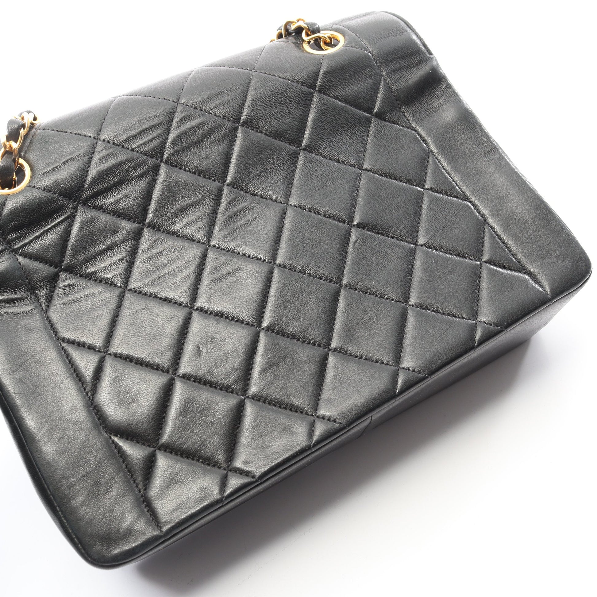 マトラッセ ダイアナフラップ チェーンショルダーバッグ ラムスキン ブラック ゴールド金具 シャネル バッグ CHANEL