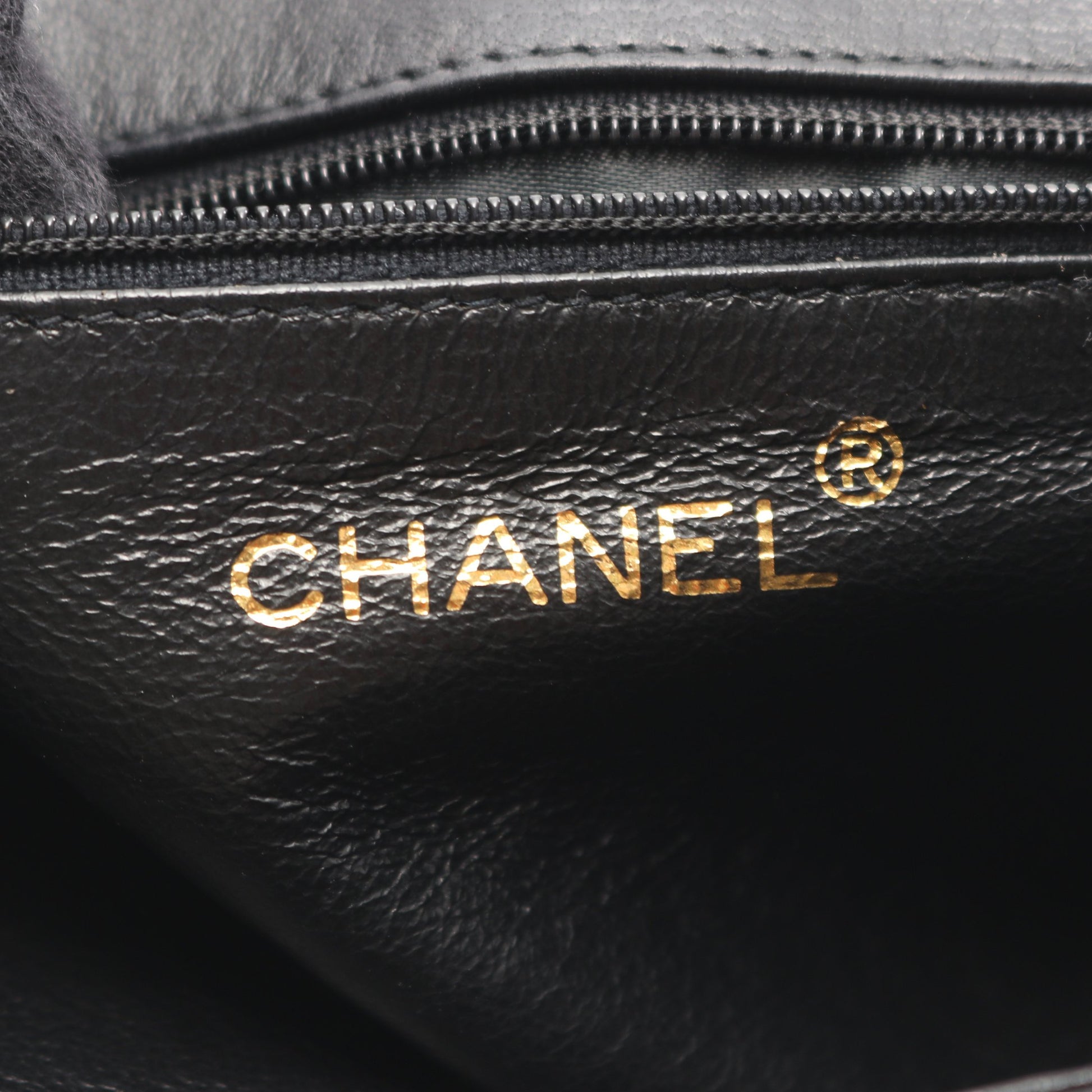 デカココマーク チェーンショルダーバッグ ラムスキン ブラック ゴールド金具 シャネル バッグ CHANEL