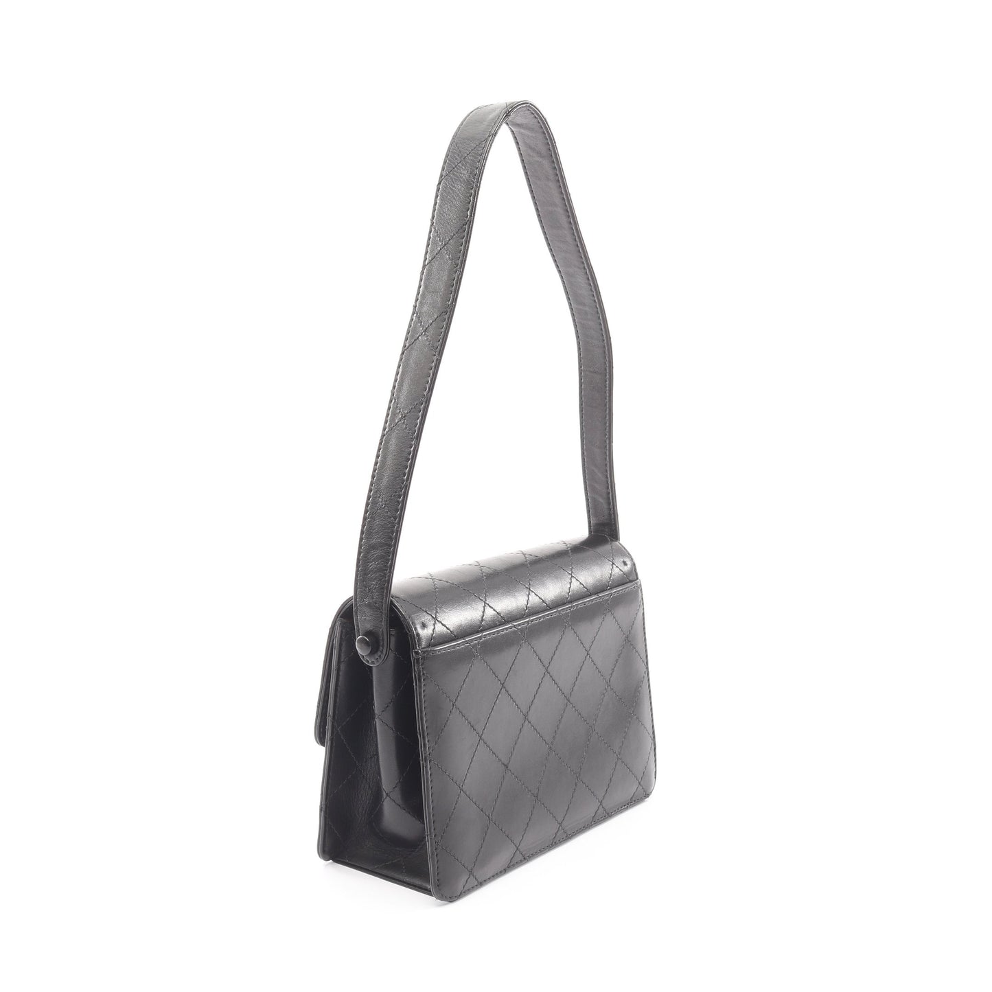 マトラッセ ショルダーバッグ ターンロック ラムスキン ブラック シルバー金具 シャネル バッグ CHANEL