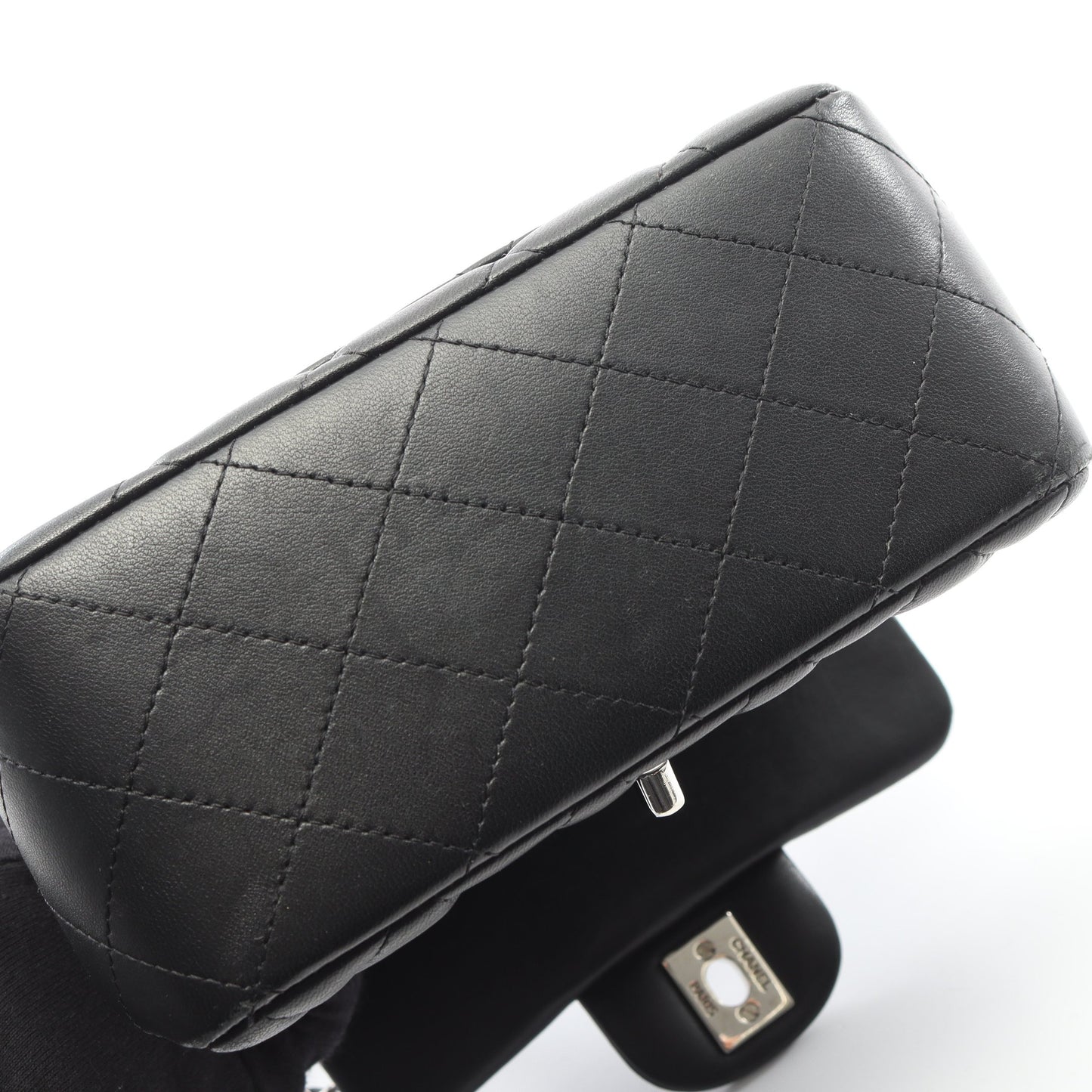ミニマトラッセ チェーンショルダーバッグ ラムスキン ブラック シルバー金具 シャネル バッグ CHANEL