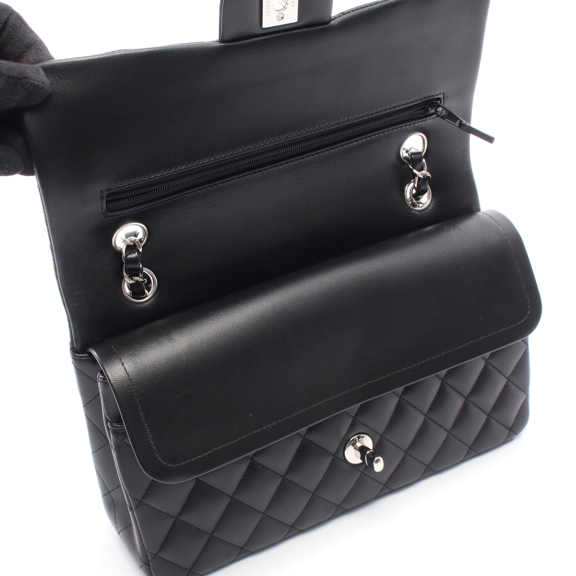 マトラッセ Wフラップ Wチェーンショルダーバッグ ラムスキン ブラック シルバー金具 シャネル バッグ CHANEL