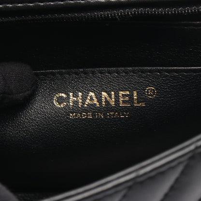 シェブロン Vステッチ ミニ チェーンショルダーバッグ ラムスキン ブラック ゴールド金具 シャネル バッグ CHANEL