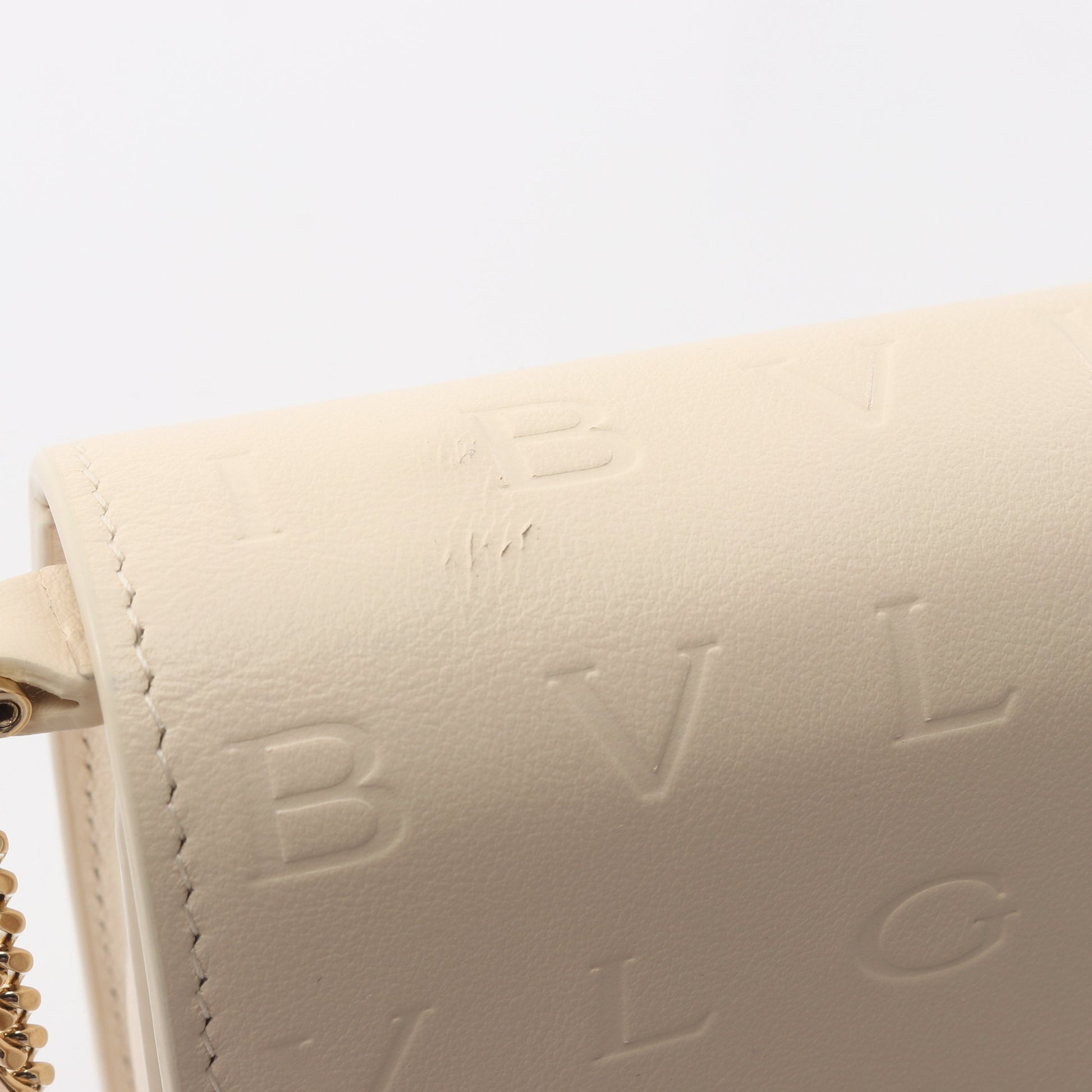 インフィニートゥム チェーンウォレット レザー アイボリー ブルガリ バッグ BVLGARI