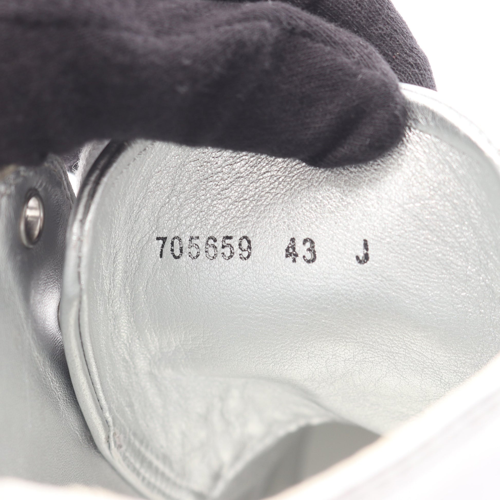TREAD SLICK ハイカットスニーカー レザー シルバー アレキサンダーマックイーン シューズ ALEXANDER MCQUEEN