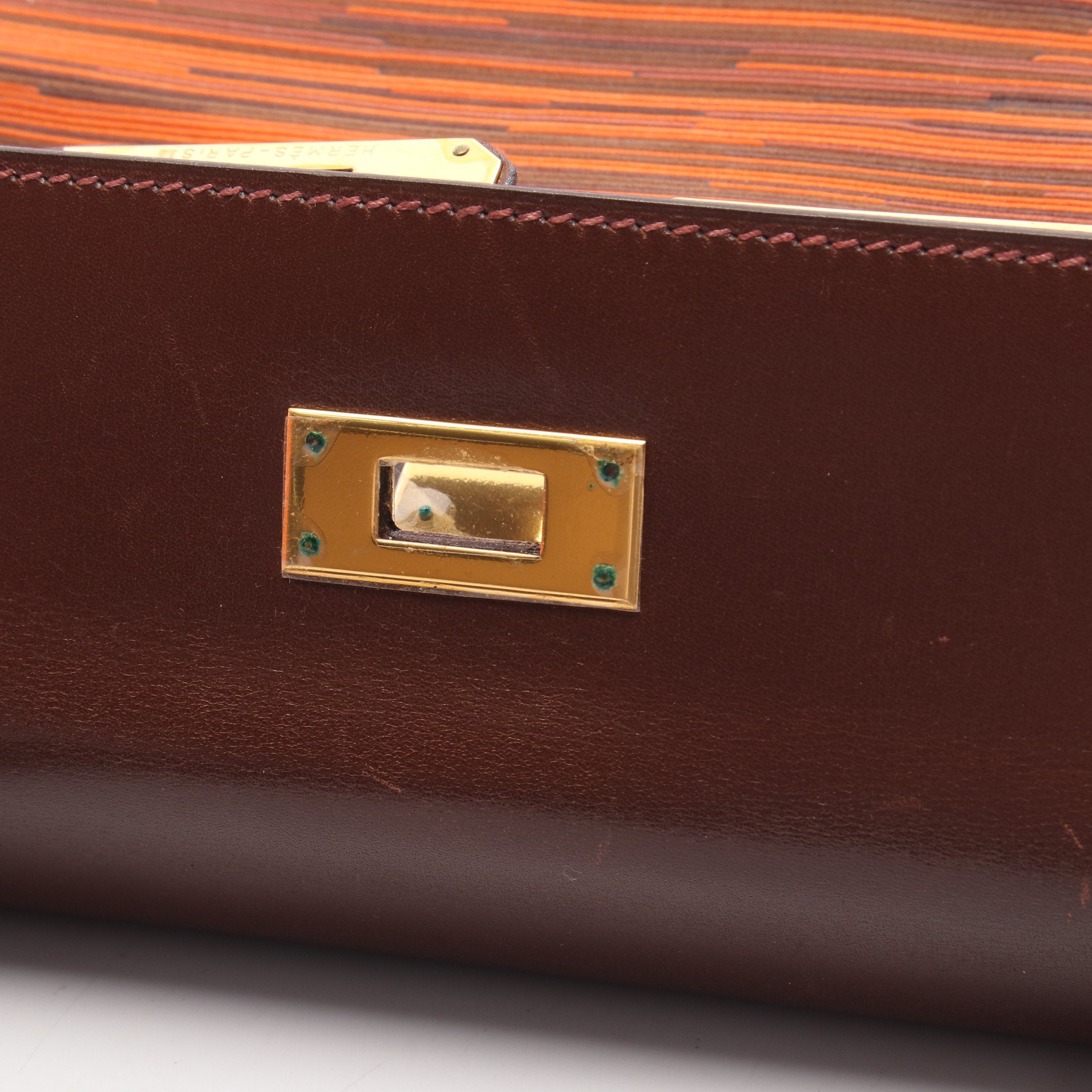 ケリー28 ハンドバッグ ヴィブラート ボックスカーフ オレンジ