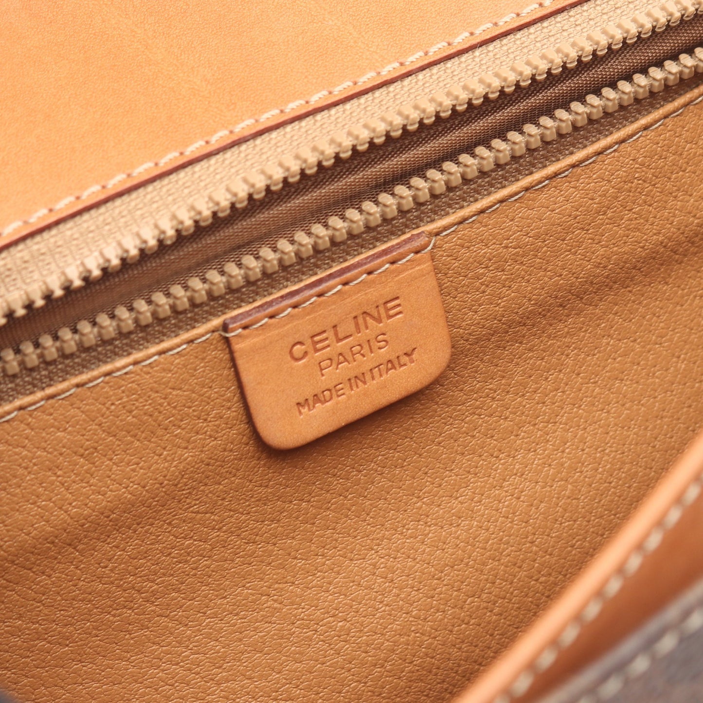マカダム ショルダーバッグ PVC レザー ダークブラウン ライトブラウン セリーヌ バッグ CELINE