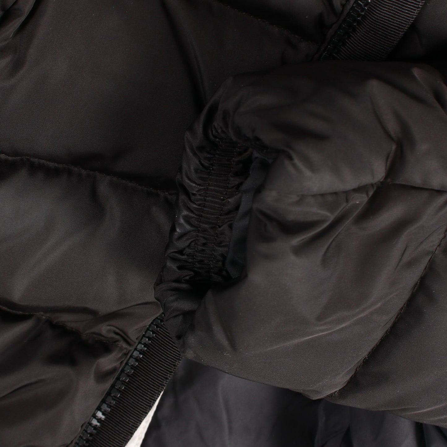 FLAMMETTE フラメッテ ダウンコート ナイロン ブラック フード付き モンクレール アウター MONCLER