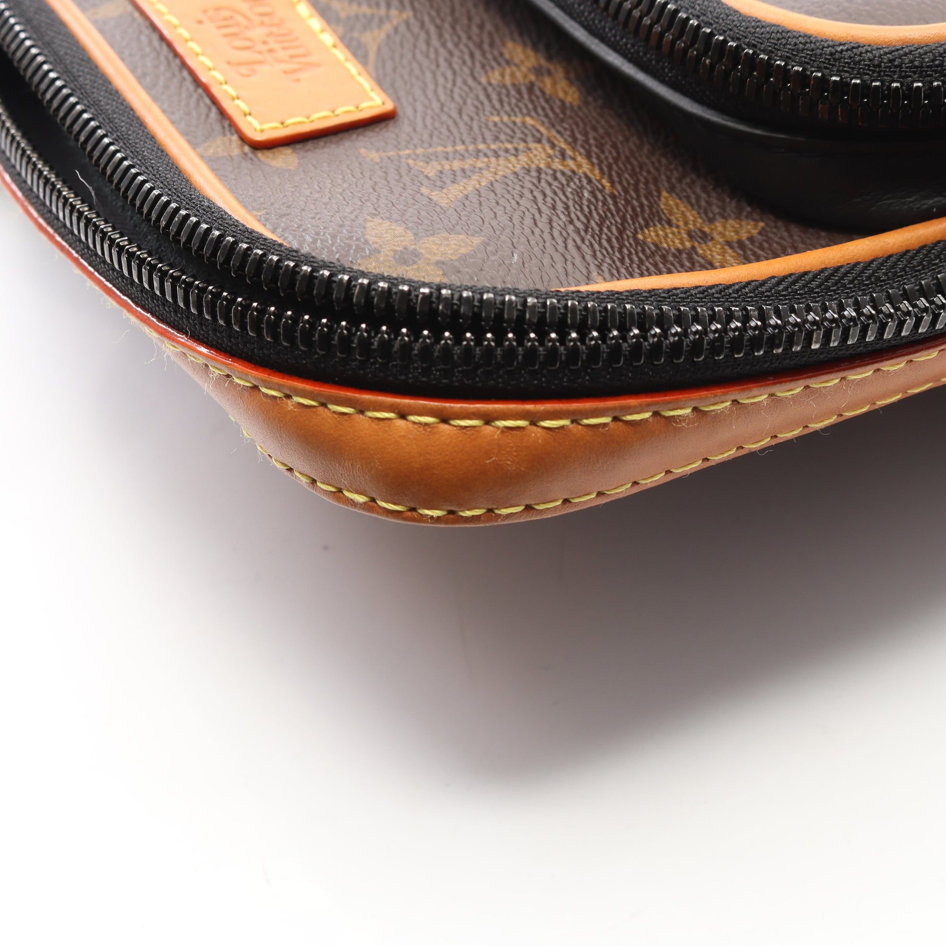 LOUIS VUITTON × NIGO アマゾンスリングバッグ モノグラム ダミエエベヌジャイアント ボディバッグ PVC レザー ブラウン ブラック ルイヴィトン バッグ LOUIS VUITTON