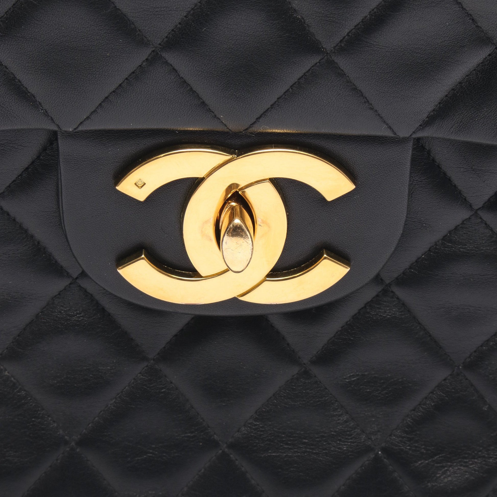 デカマトラッセ34 シングルフラップ Wチェーンショルダーバッグ ラムスキン ブラック ゴールド金具 シャネル バッグ CHANEL
