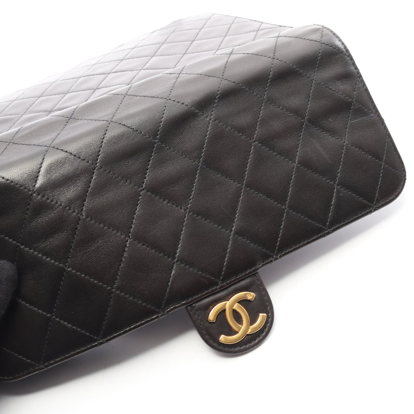 マトラッセ チェーンショルダーバッグ ラムスキン ブラック ゴールド金具 プッシュロック シャネル バッグ CHANEL