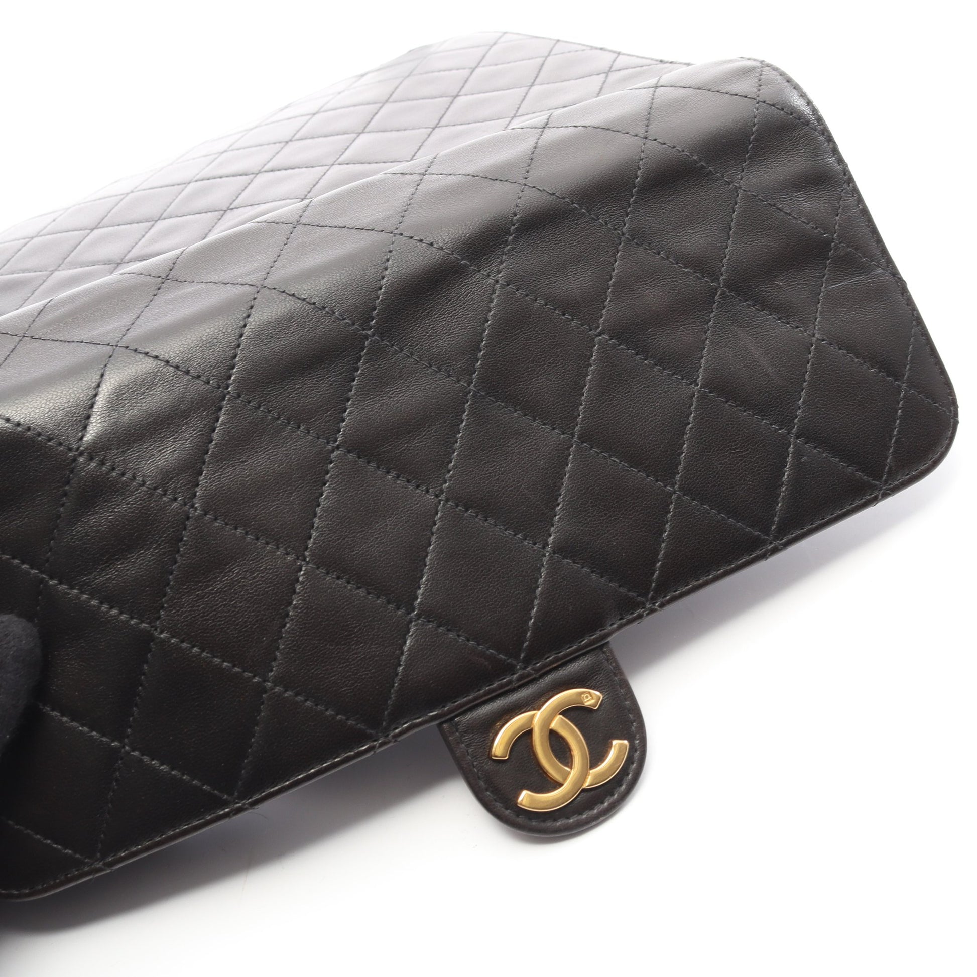 マトラッセ チェーンショルダーバッグ ラムスキン ブラック ゴールド金具 プッシュロック シャネル バッグ CHANEL
