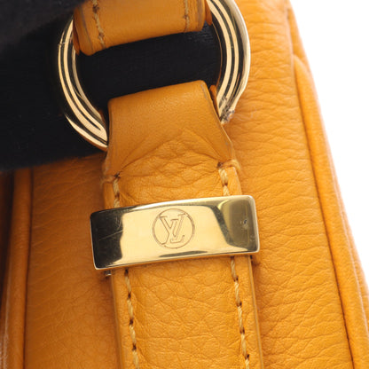 LV PONT 9 LVポンヌフ ソフトPM サンビーム ショルダーバッグ レザー イエロー ルイヴィトン バッグ LOUIS VUITTON