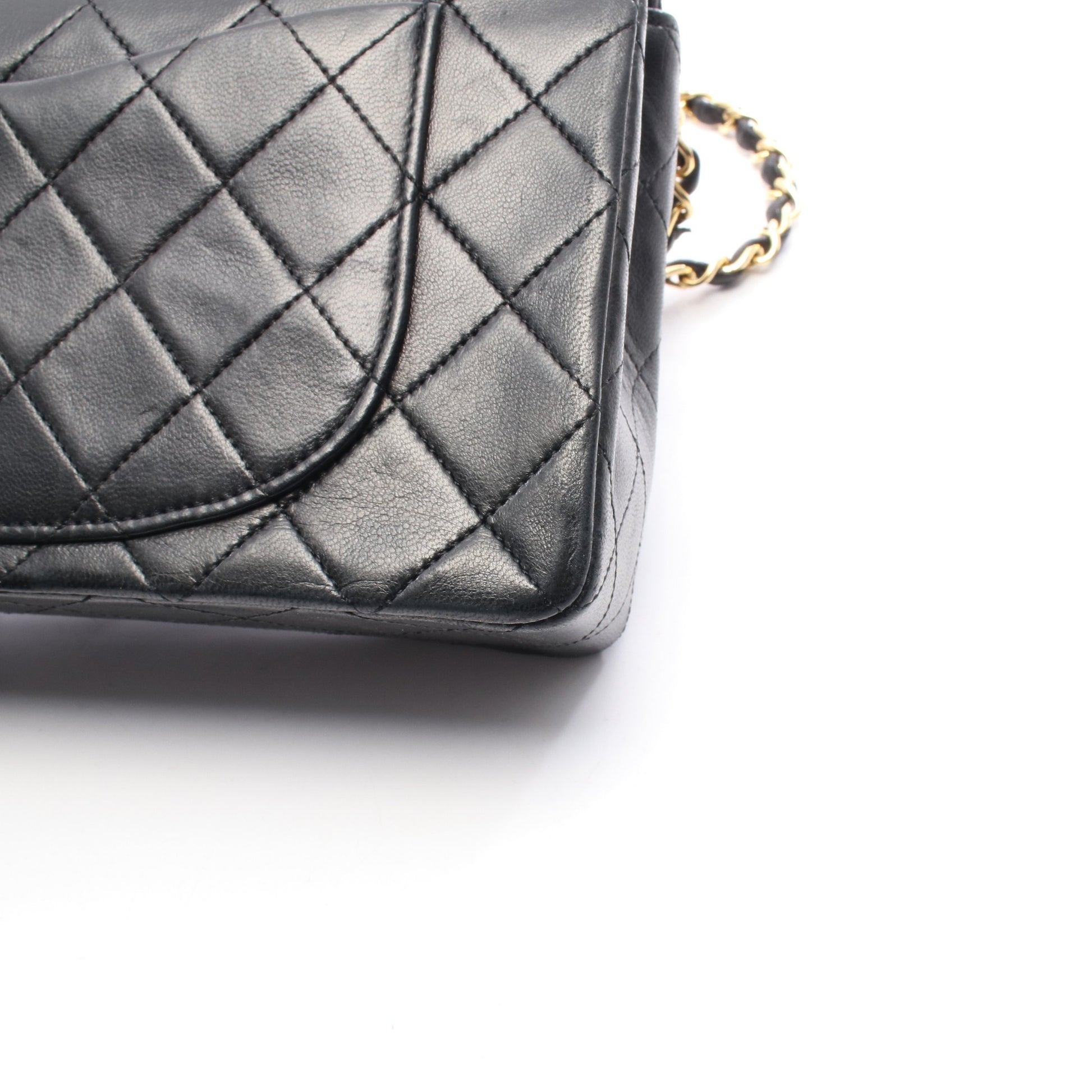 マトラッセ Wフラップ Wチェーンショルダーバッグ ラムスキン ブラック ゴールド金具 シャネル バッグ CHANEL