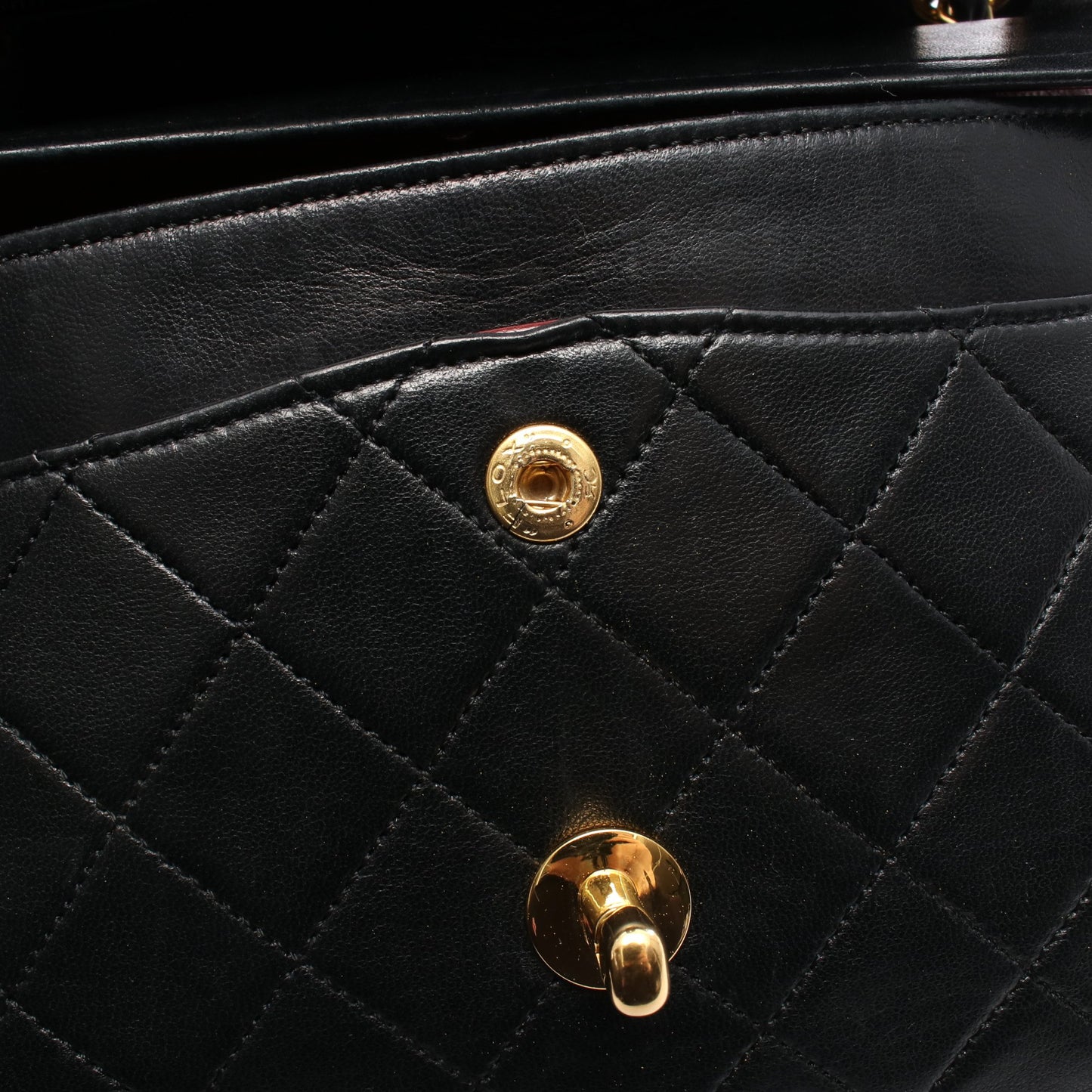 マトラッセ Wフラップ Wチェーンショルダーバッグ ラムスキン ブラック ゴールド金具 シャネル バッグ CHANEL