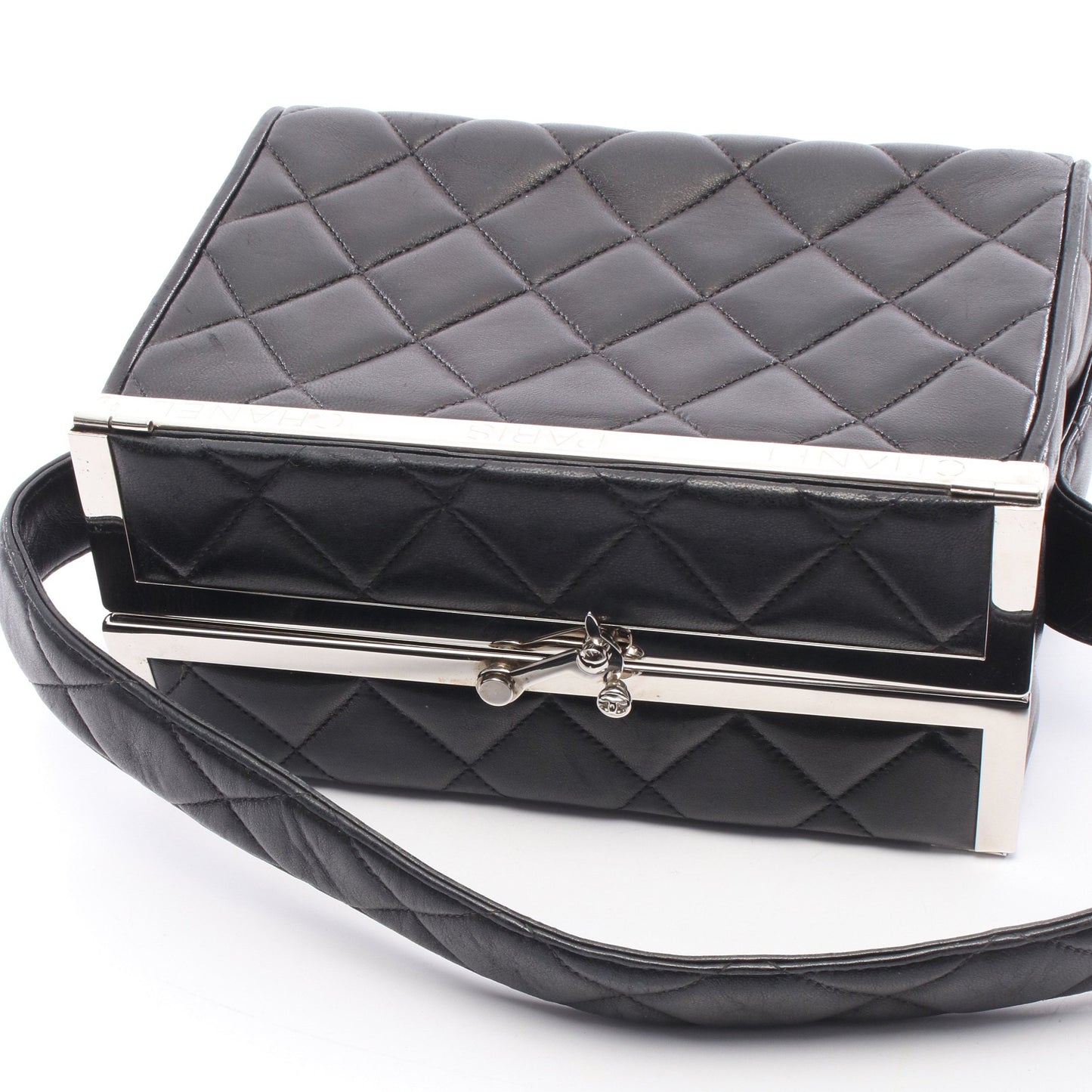 マトラッセ バニティバッグ ハンドバッグ ラムスキン ブラック シルバー金具 シャネル バッグ CHANEL
