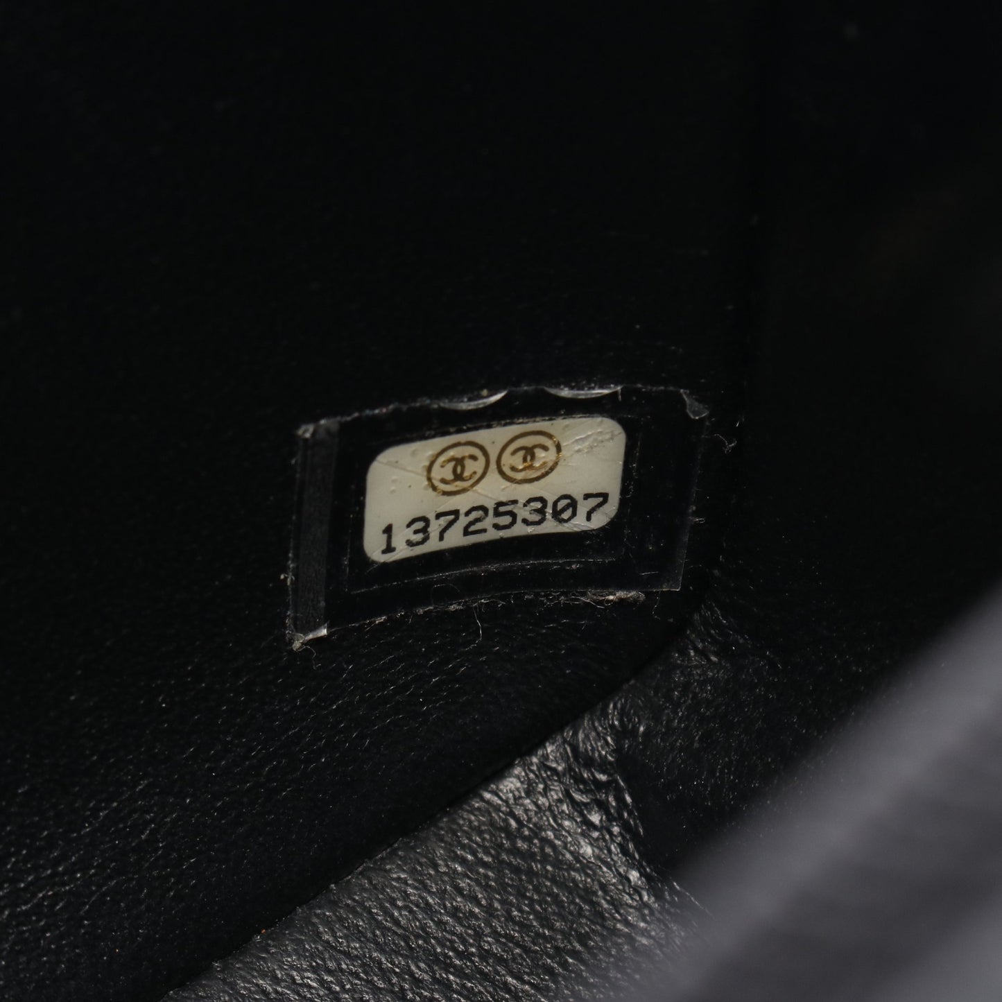 ミニマトラッセ チェーンショルダーバッグ キャビアスキン ブラック シルバー金具 シャネル バッグ CHANEL