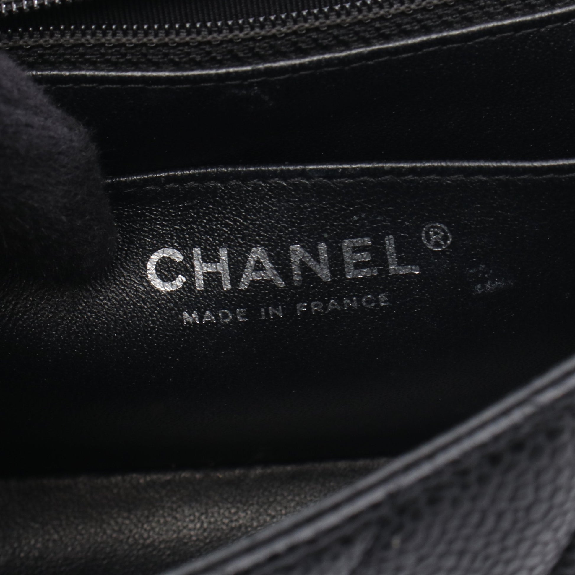 ミニマトラッセ チェーンショルダーバッグ キャビアスキン ブラック シルバー金具 シャネル バッグ CHANEL