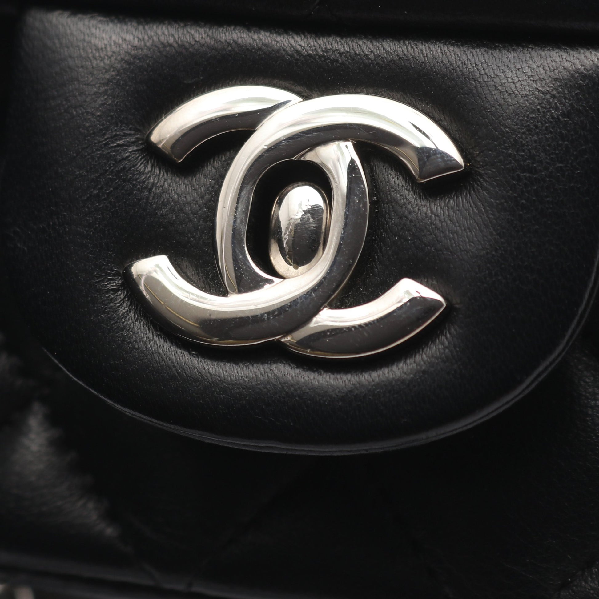 ミニマトラッセ チェーンショルダーバッグ ラムスキン ブラック シルバー金具 シャネル バッグ CHANEL