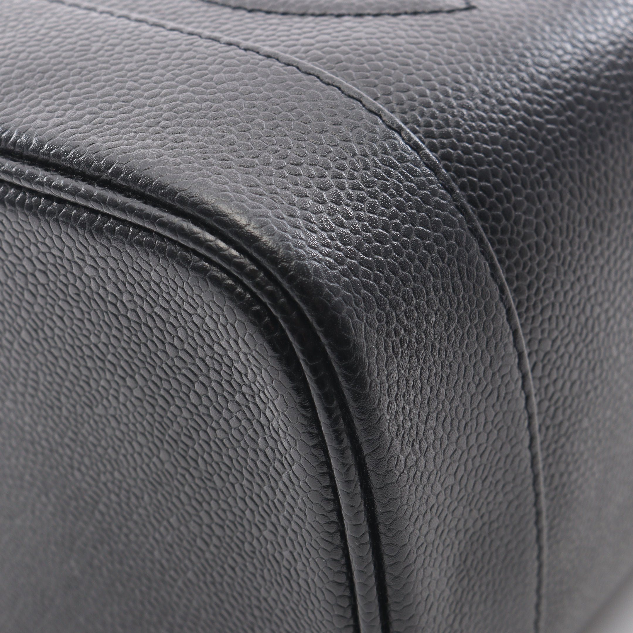 ココマーク ハンドバッグ バニティバッグ キャビアスキン ブラック