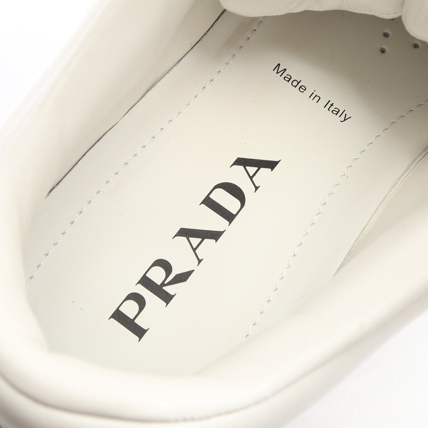 トライアングルロゴ スニーカー レザー ホワイト プラダ シューズ PRADA
