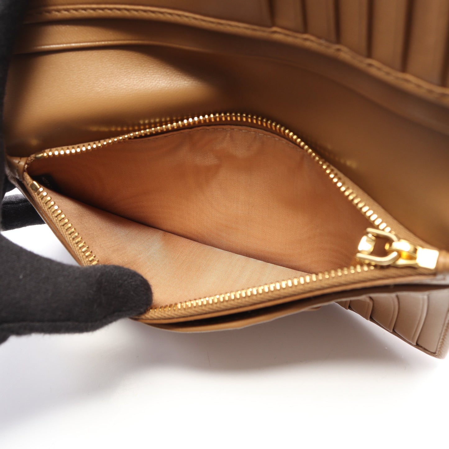 マテラッセ 二つ折り長財布 レザー ライトブラウン ミュウミュウ 財布・小物 miu miu