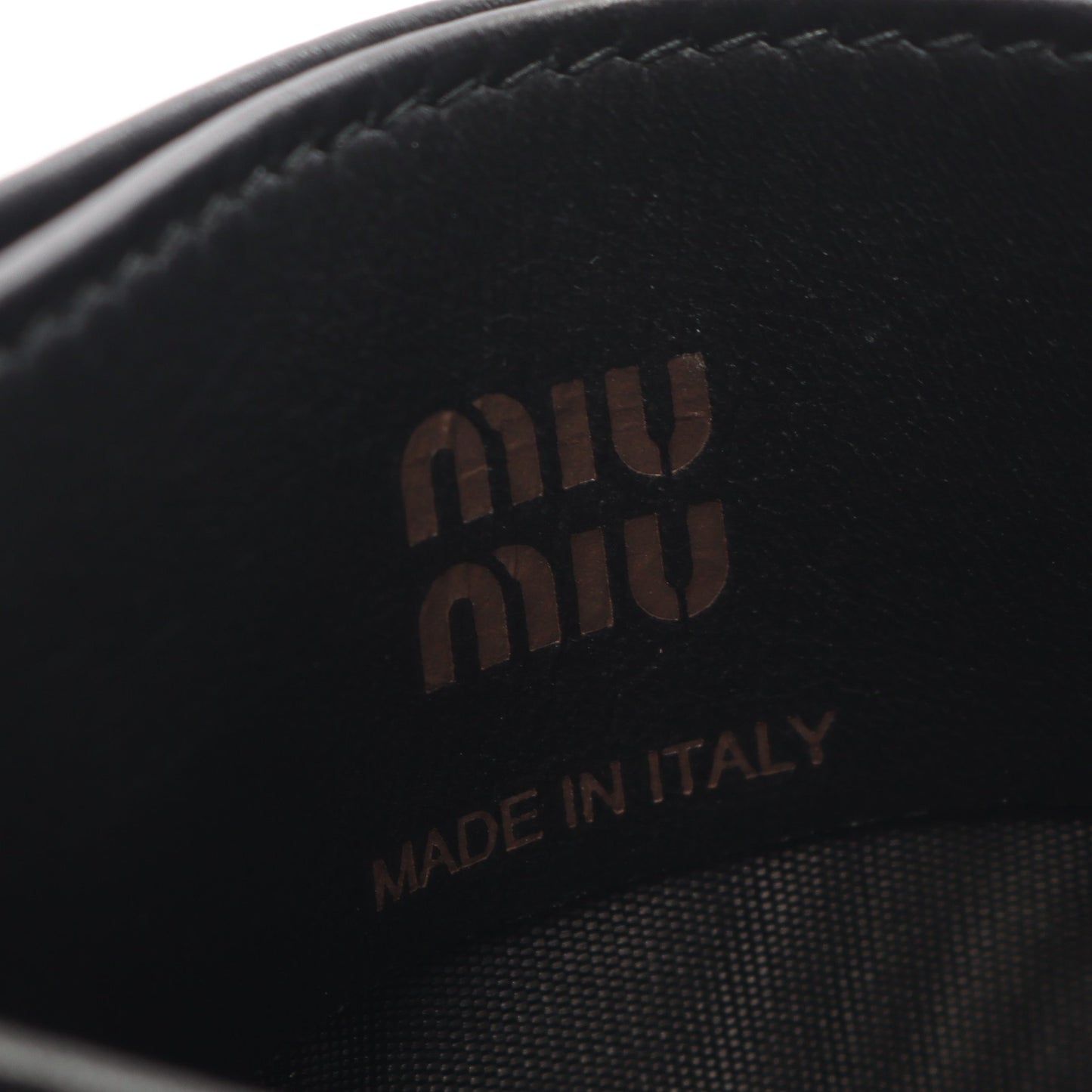 FINE CALF LOGO カードケース レザー ブラック ミュウミュウ 財布・小物 miu miu