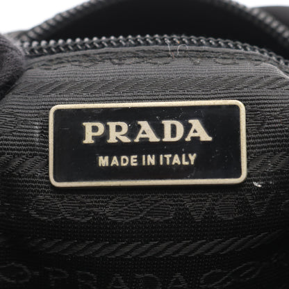 ショルダーバッグ ナイロン ブラック 三角プレート プラダ バッグ PRADA