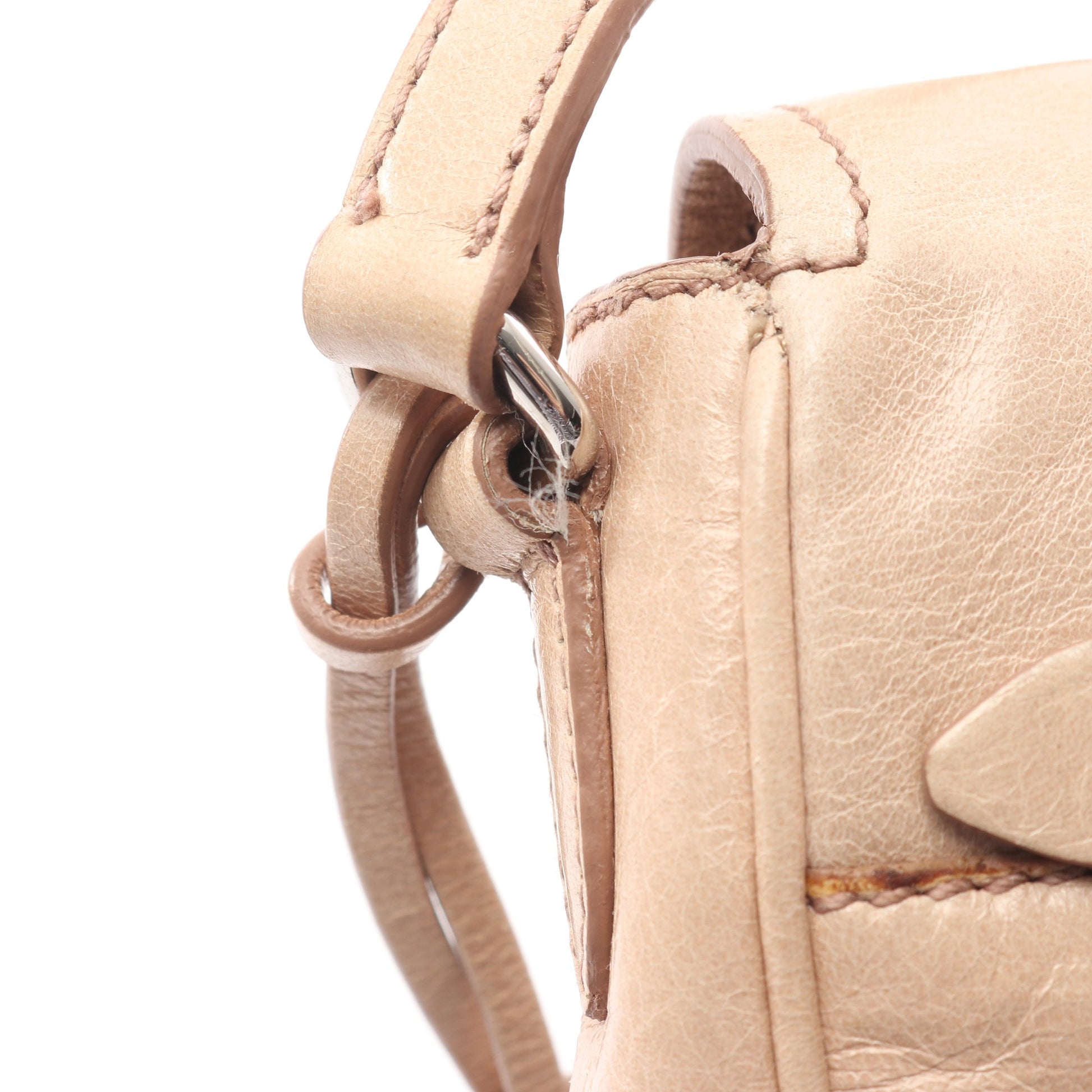 VITELLO SHINE ショルダーバッグ レザー ベージュ ミュウミュウ バッグ miu miu