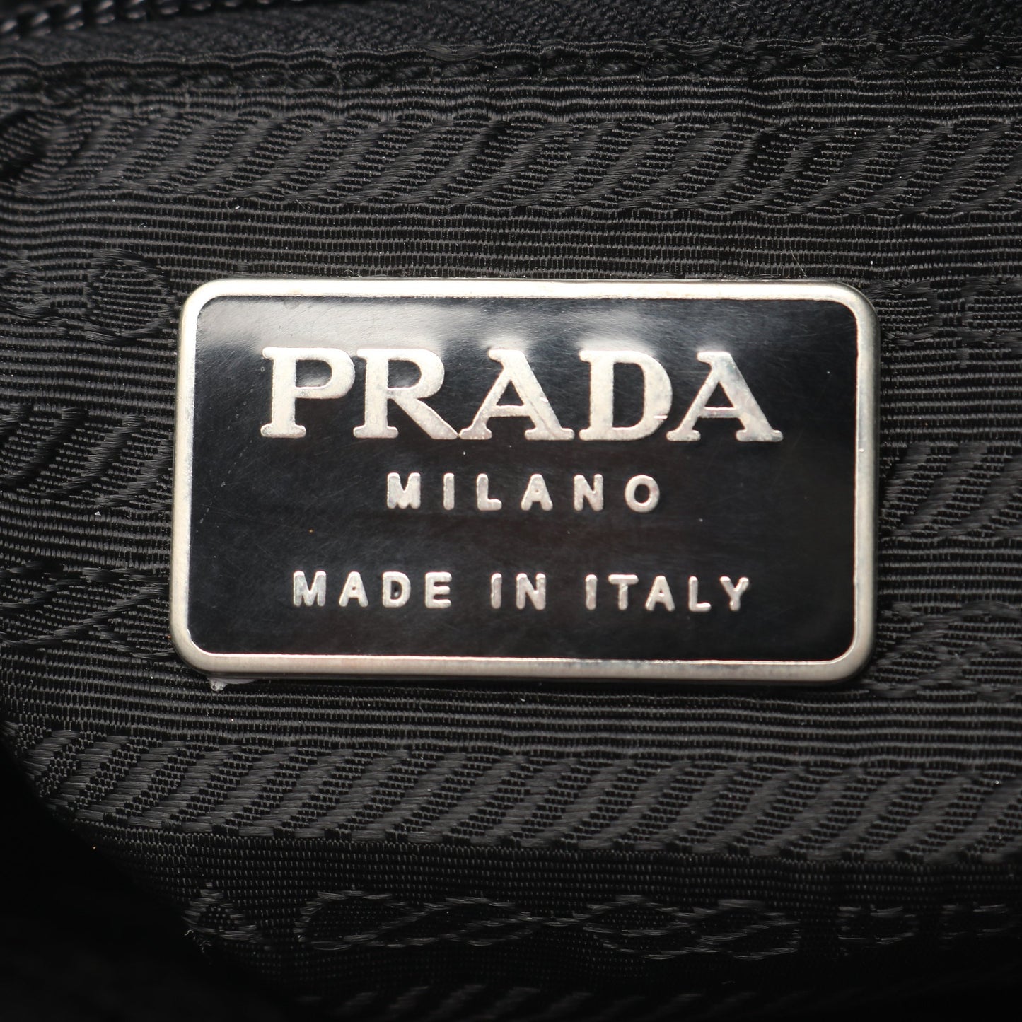 ハンドバッグ ナイロン ブラック 三角プレート プラダ バッグ PRADA
