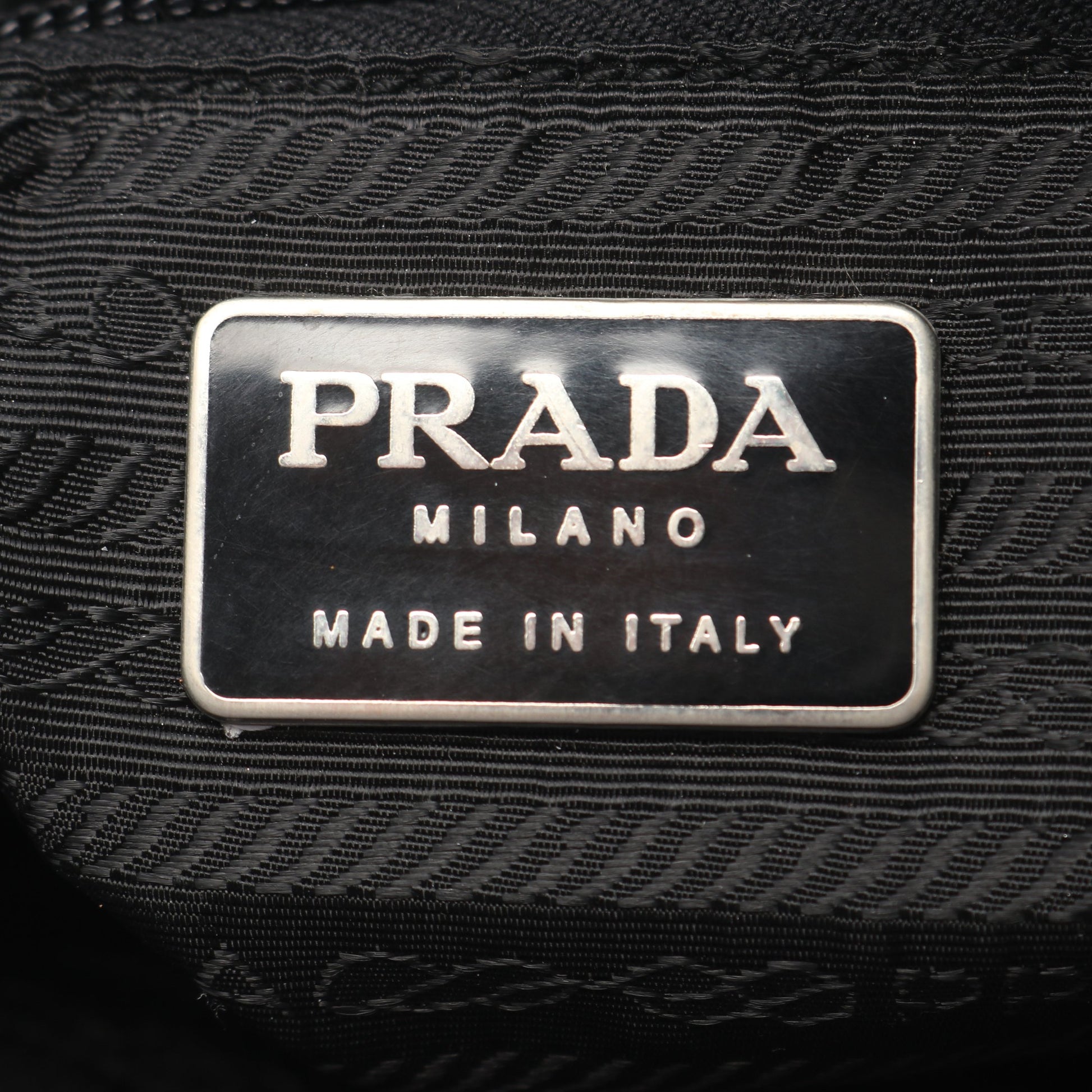 ハンドバッグ ナイロン ブラック 三角プレート プラダ バッグ PRADA