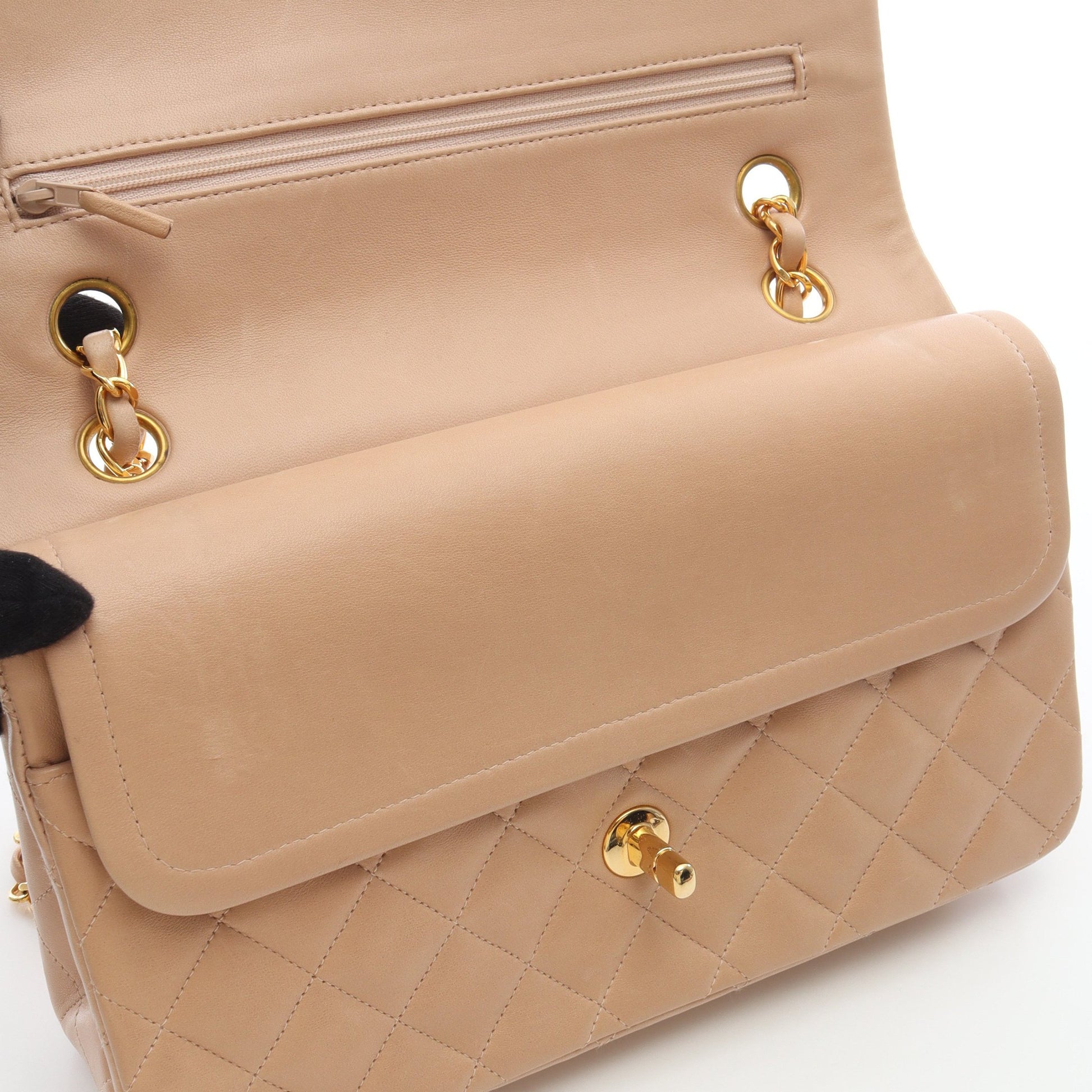 マトラッセ Wフラップ Wチェーンショルダーバッグ ラムスキン ベージュ ゴールド金具 シャネル バッグ CHANEL