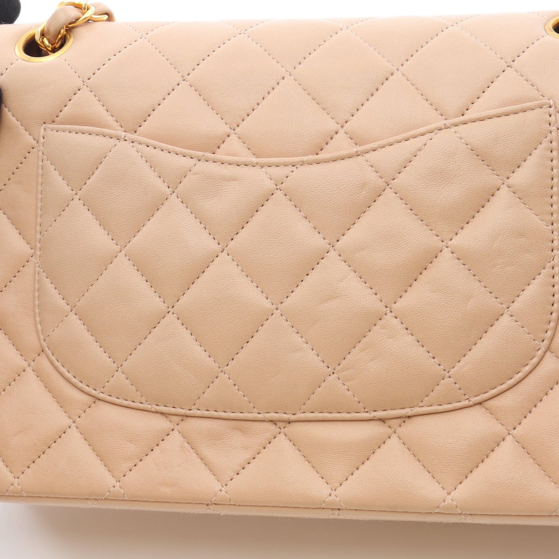 マトラッセ Wフラップ Wチェーンショルダーバッグ ラムスキン ベージュ ゴールド金具 シャネル バッグ CHANEL