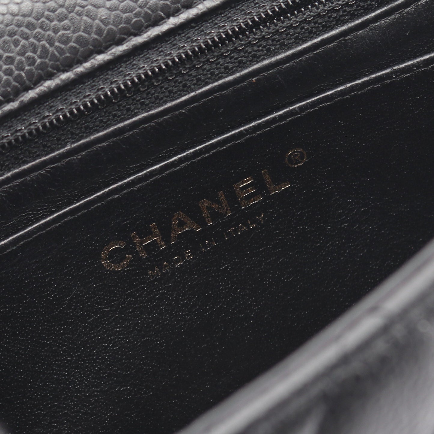 ミニマトラッセ チェーンショルダーバッグ キャビアスキン ブラック ゴールド金具 シャネル バッグ CHANEL
