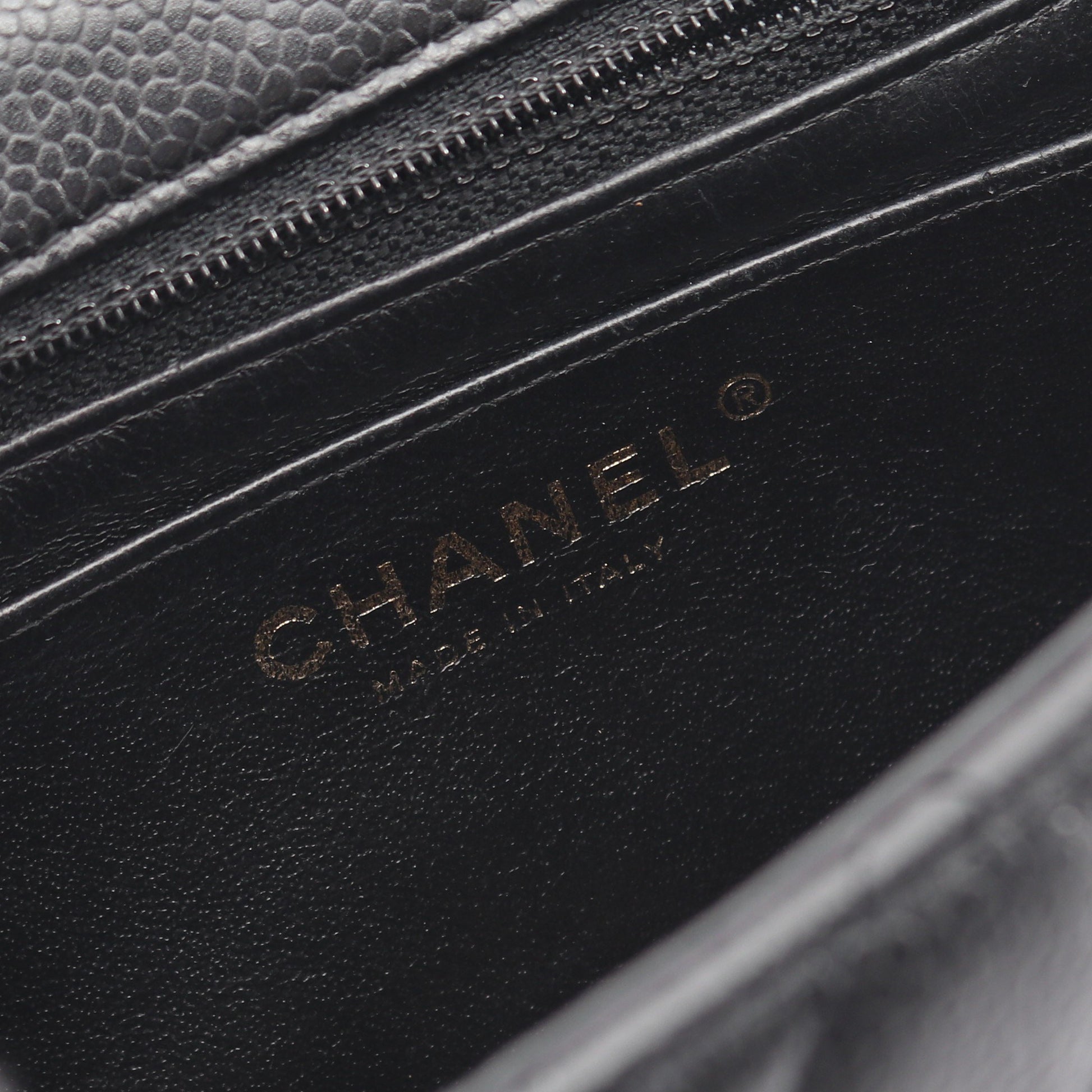 ミニマトラッセ チェーンショルダーバッグ キャビアスキン ブラック ゴールド金具 シャネル バッグ CHANEL
