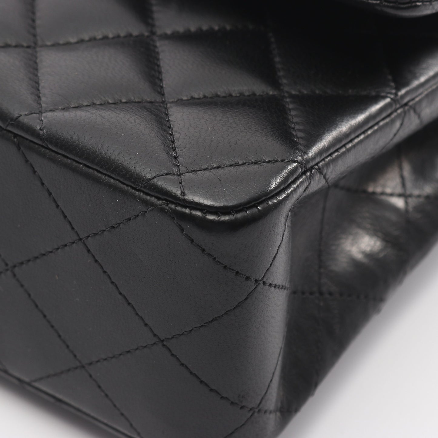 マトラッセ Wフラップ Wチェーンショルダーバッグ ラムスキン ブラック ゴールド金具 シャネル バッグ CHANEL