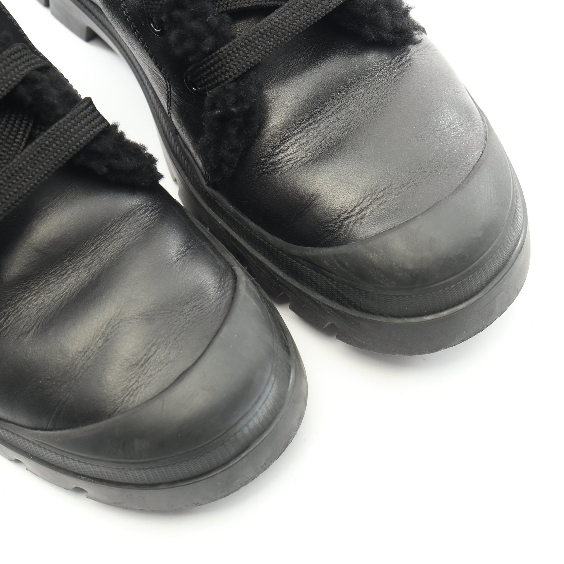 ウォーキー ヴィヴ レザー レースアップ ブーツ レザー ムートン ブラック ロジェヴィヴィエ シューズ Roger Vivier