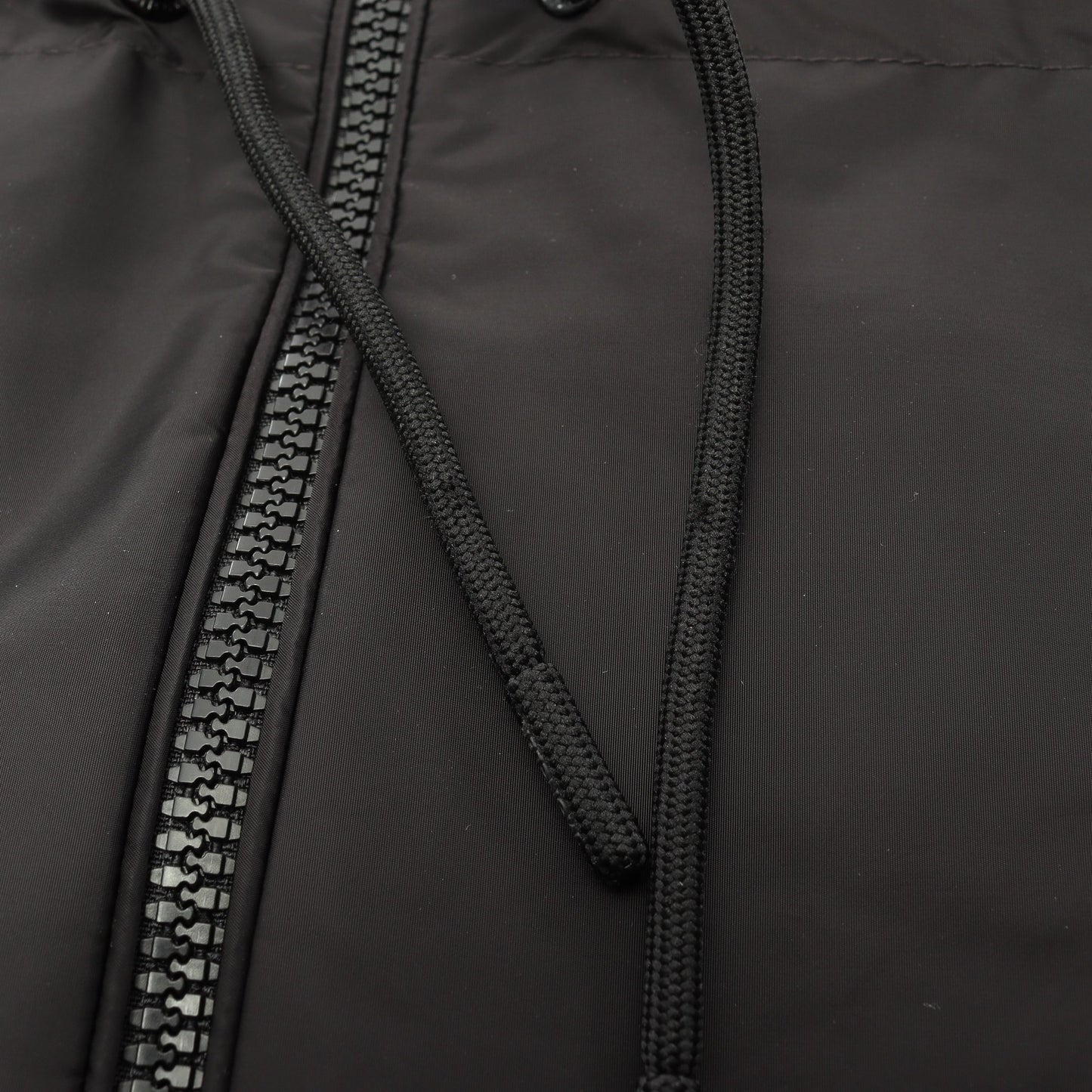 FILIRA ナイロンジャケット ナイロン ブラック フード付き モンクレール アウター MONCLER