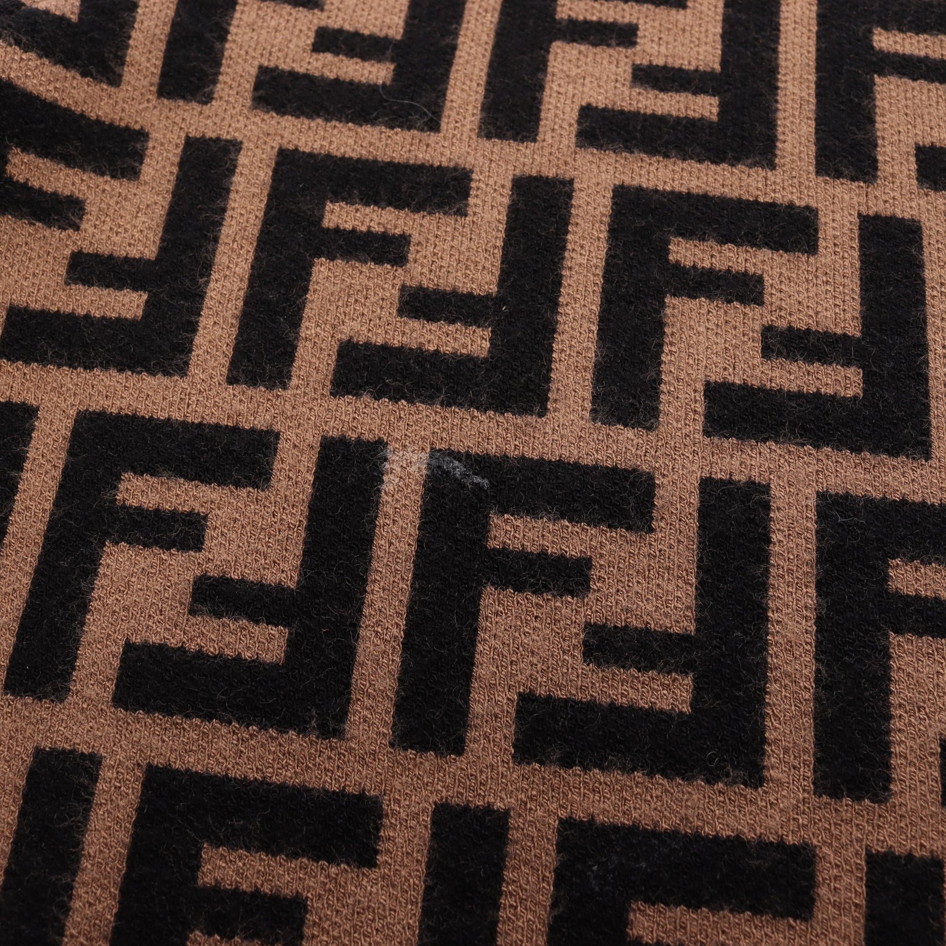 ズッカ ニット クルーネック 半袖 レーヨン ブラウン ブラック フェンディ トップス FENDI