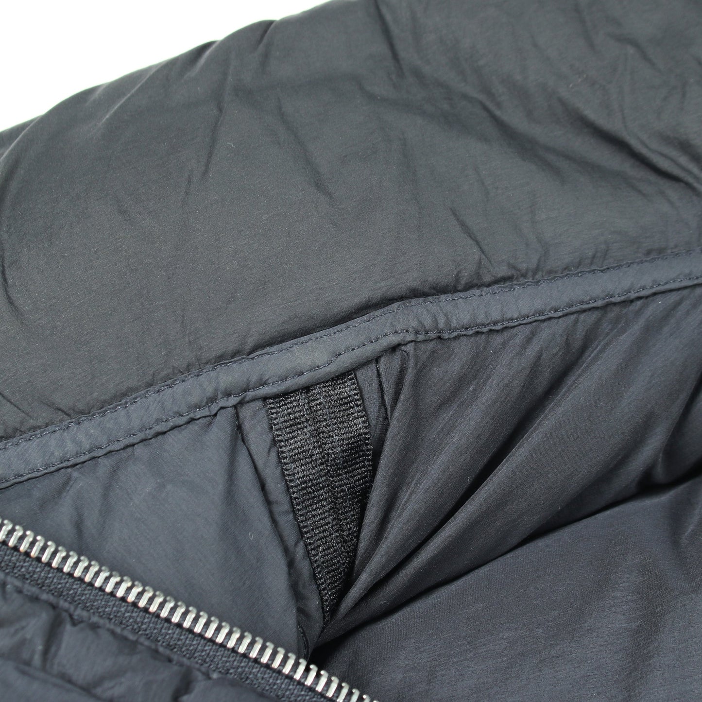 SEAMLESS TUNNEL NYLON DOWN ダウンジャケット ナイロン ネイビー ストーンアイランド アウター Stone Island