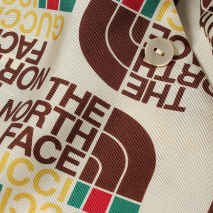 GUCCI × THE NORTH FACE シャツ オープンカラー 半袖 ロゴ総柄 シルク アイボリー ブラウン グッチ トップス GUCCI