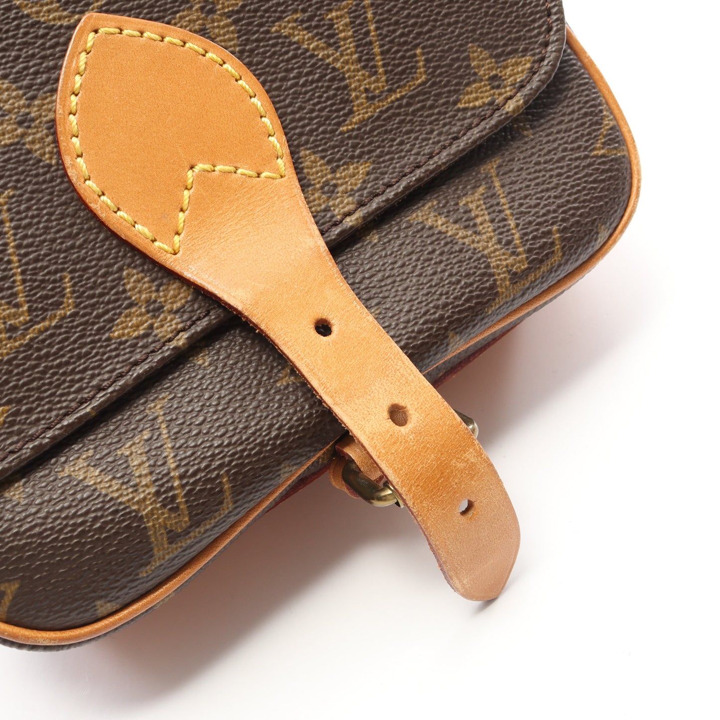 カルトシエールPM モノグラム ショルダーバッグ PVC レザー ブラウン ルイヴィトン バッグ LOUIS VUITTON