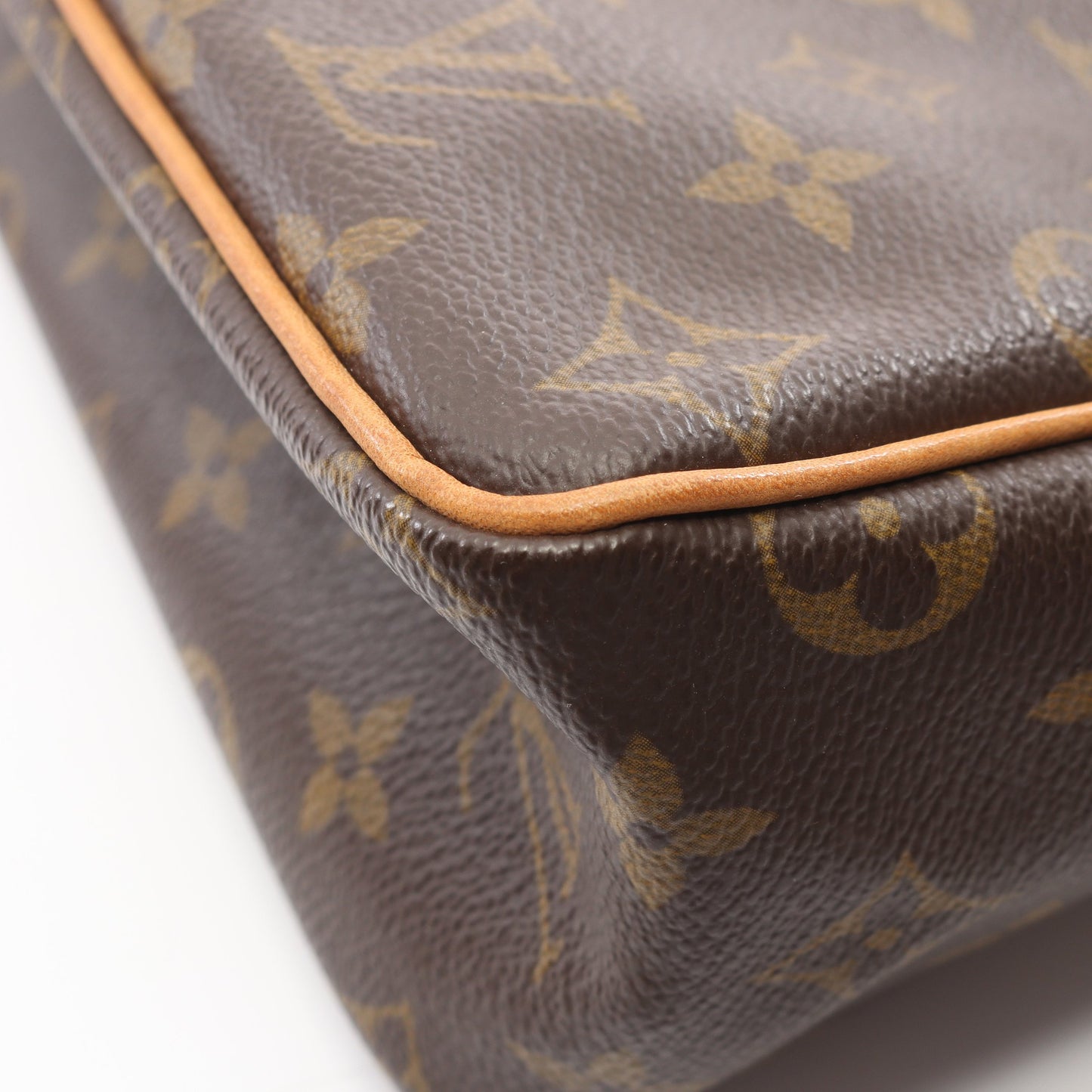 ヴィバシテPM モノグラム ショルダーバッグ PVC レザー ブラウン ルイヴィトン バッグ LOUIS VUITTON