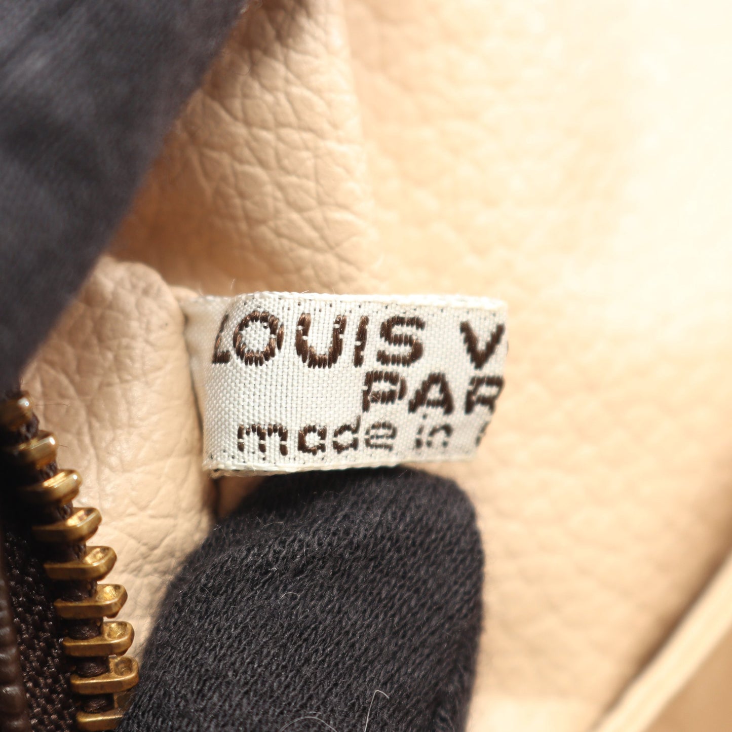 トゥルース トワレット23 モノグラム コスメポーチ PVC ブラウン ルイヴィトン