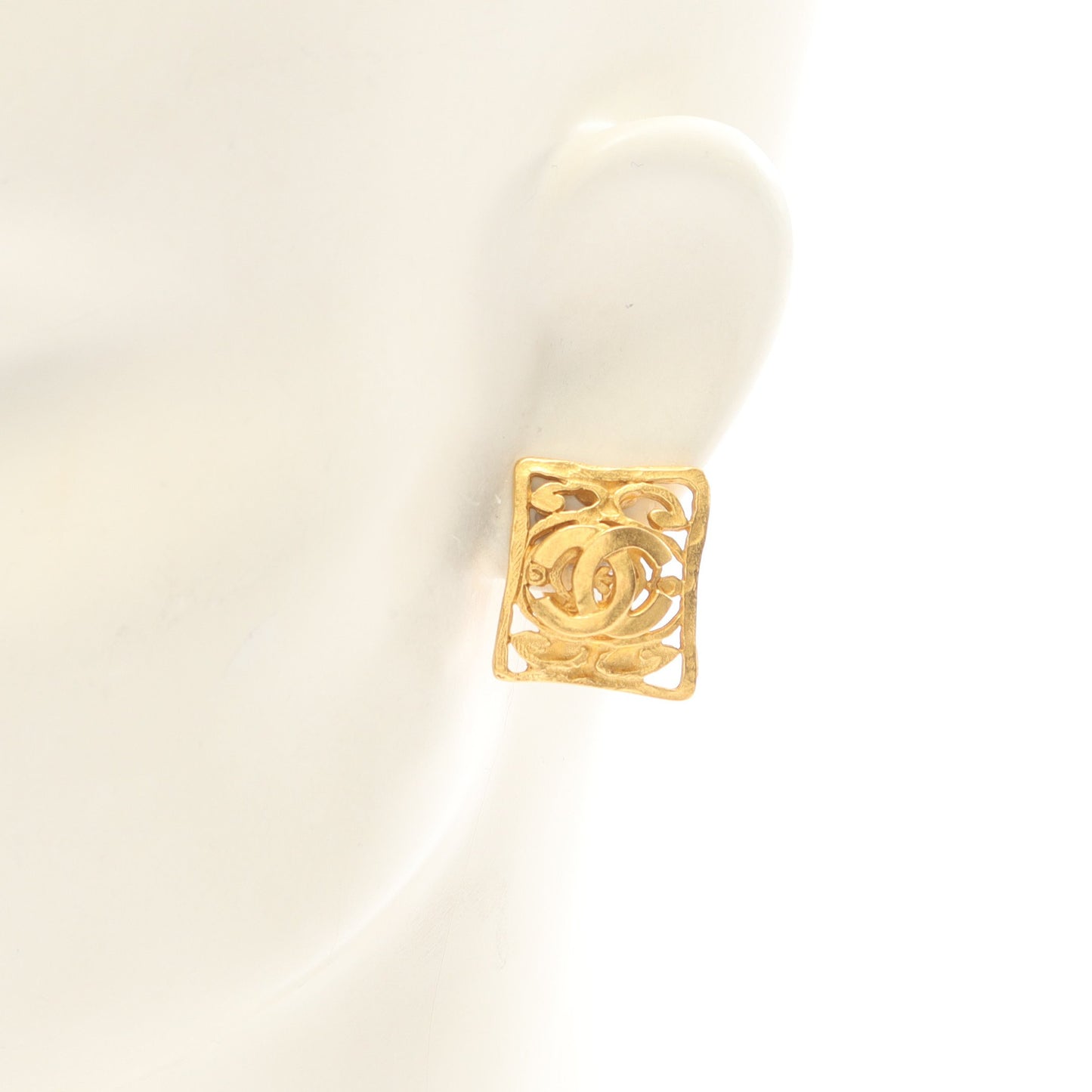ココマーク イヤリング GP ゴールド 95A シャネル アクセサリー CHANEL
