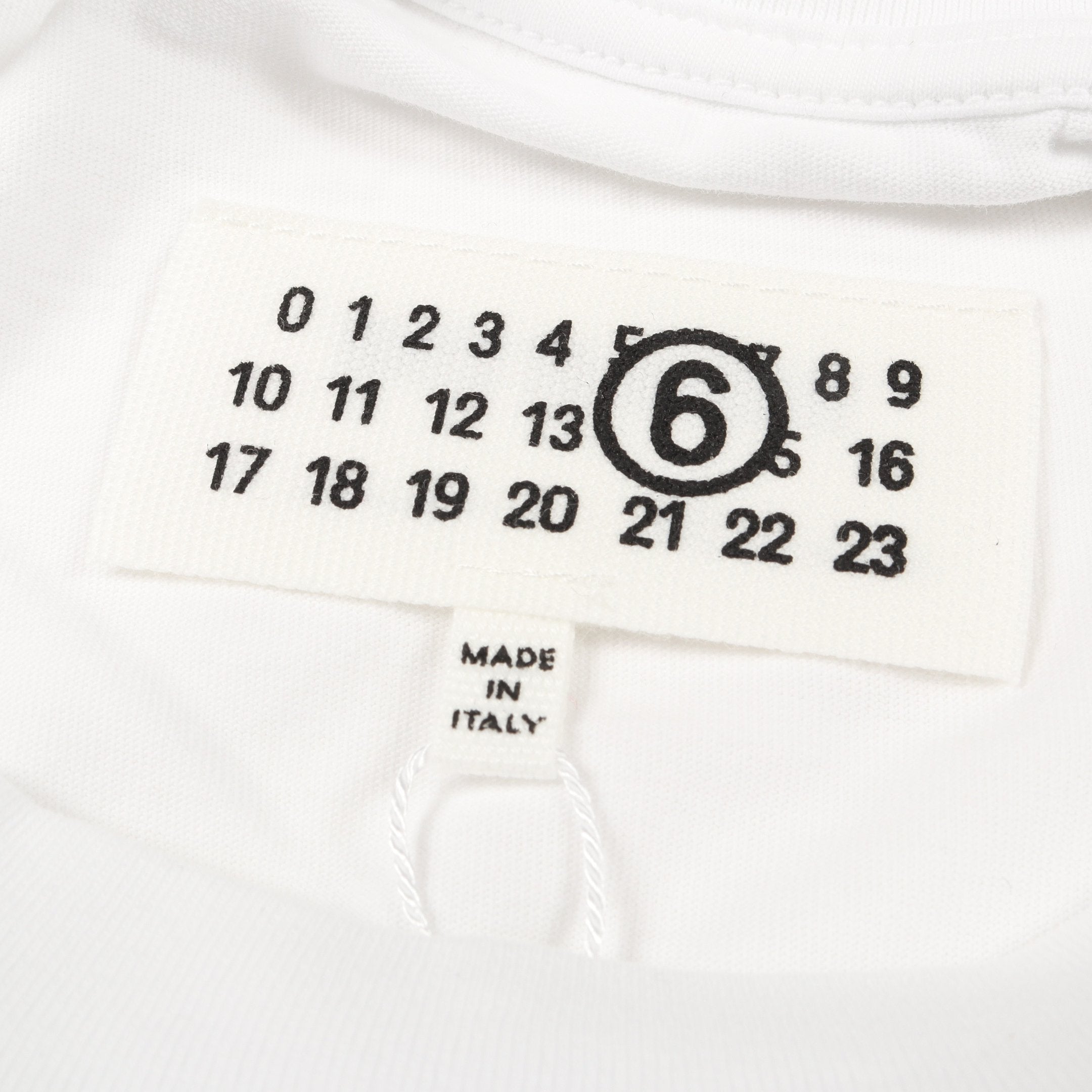 エムエムシックス MM6 テープドラベル 半袖Tシャツ 衣料品 トップス コットン レディース ホワイト系 S62GD0210M20115100L 【新品】 テープドラベル 半袖Tシャツ クルーネック コットン ホワイト エムエム